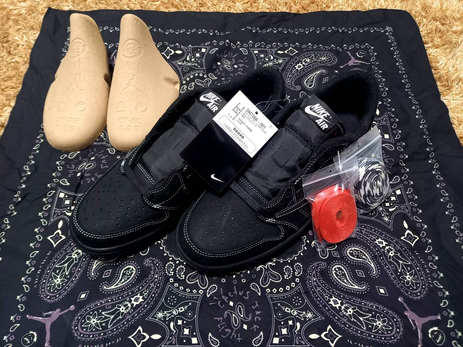 Travis Scott × Nike Air Jordan 1 Low OG SP "Black Phantom"