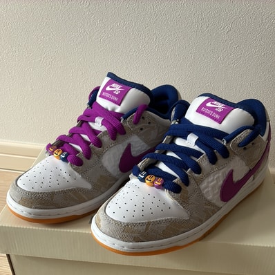 Rayssa Leal × Nike SB Dunk Low PRM "Pure Platinum and Vivid Purple"