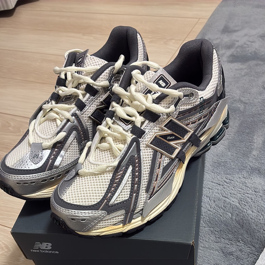 ニューバランス 1906A "リファインドフューチャー"