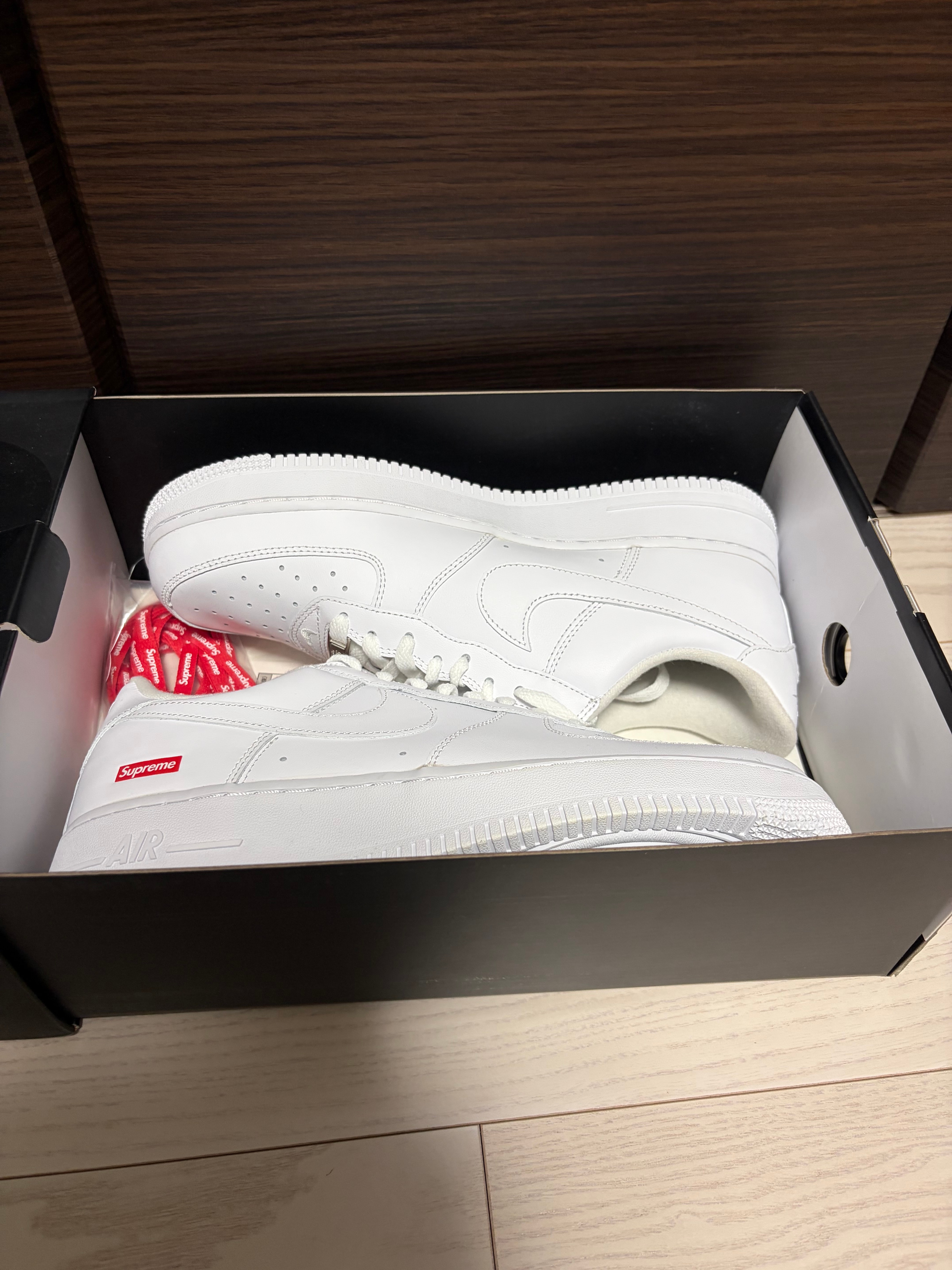 Supreme × Nike Air Force 1 Low "White"
