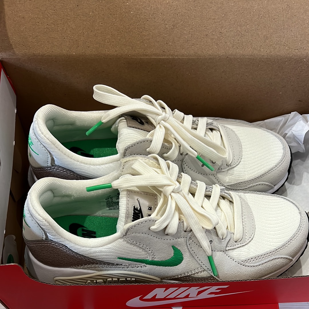 Nike Women's Air Max Excee "White/Green"
