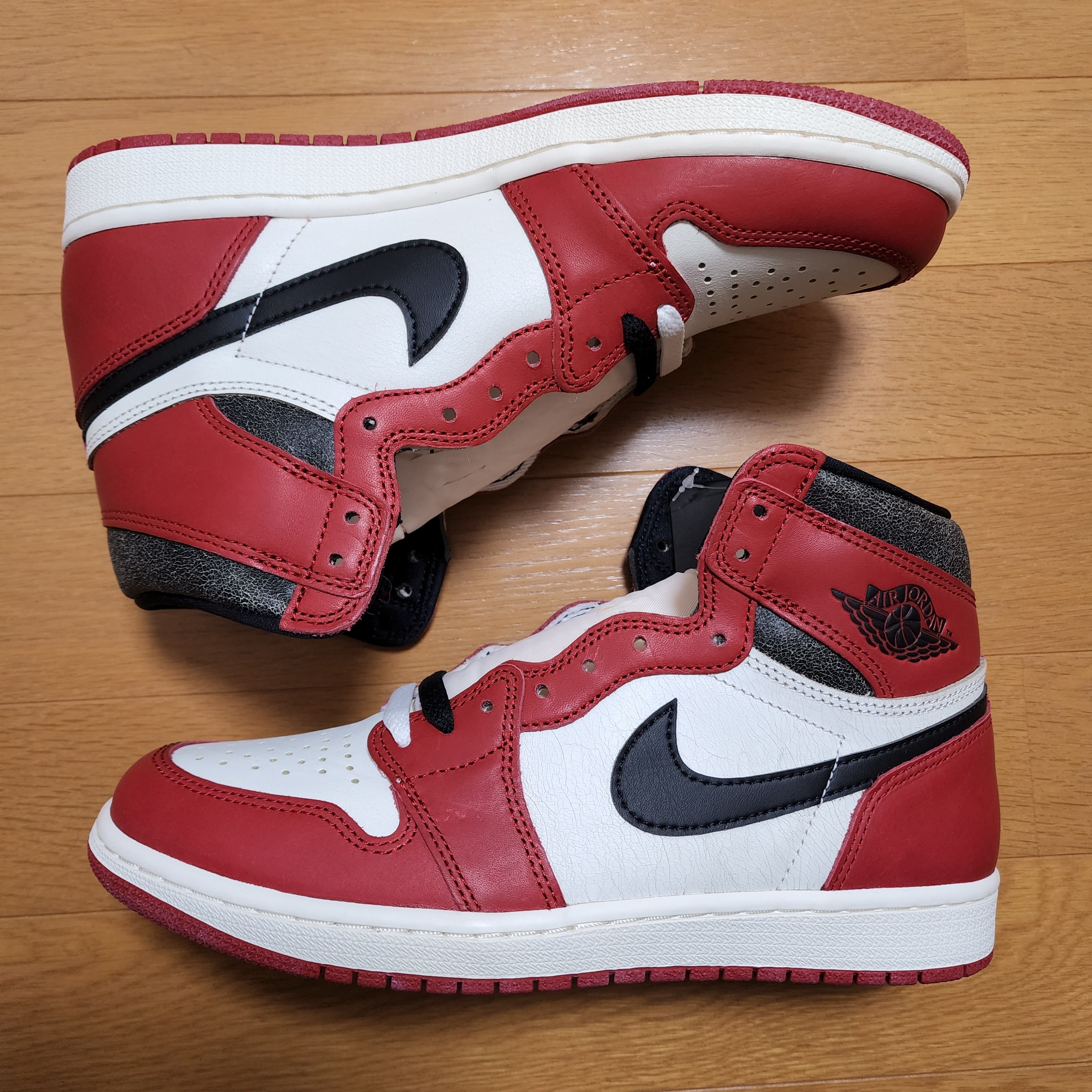 Nike Air Jordan 1 High OG "Lost & Found/Chicago"