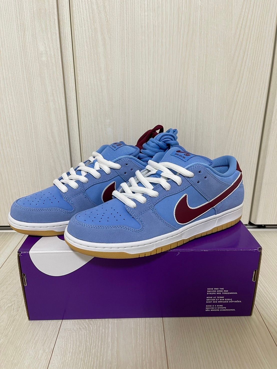 Nike SB Dunk Low Pro "Philadelphia Phillies/Valor Blue and Team Maroon"