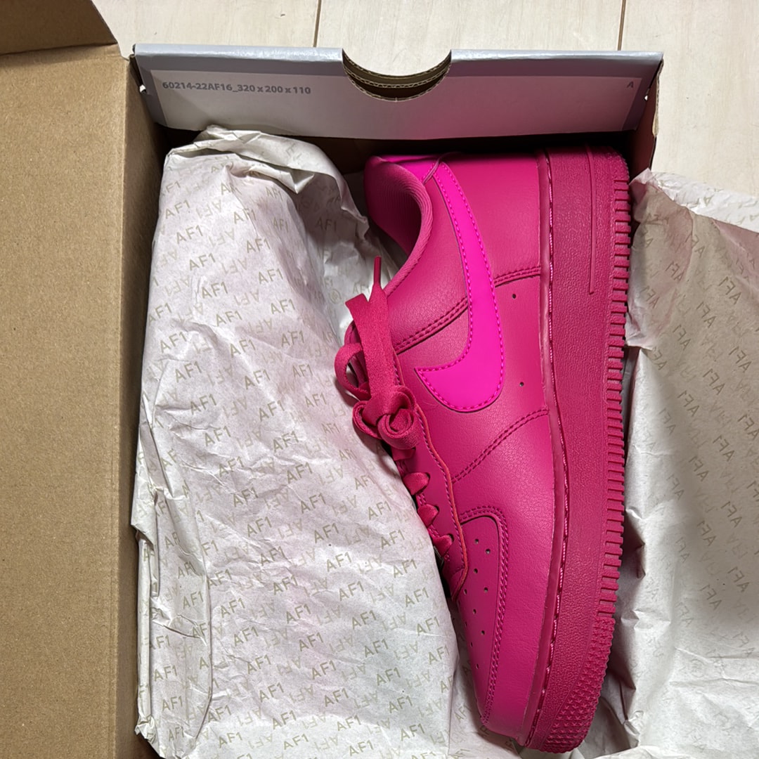 ナイキ ウィメンズ エアフォース1 '07 "ファイヤーベリー"