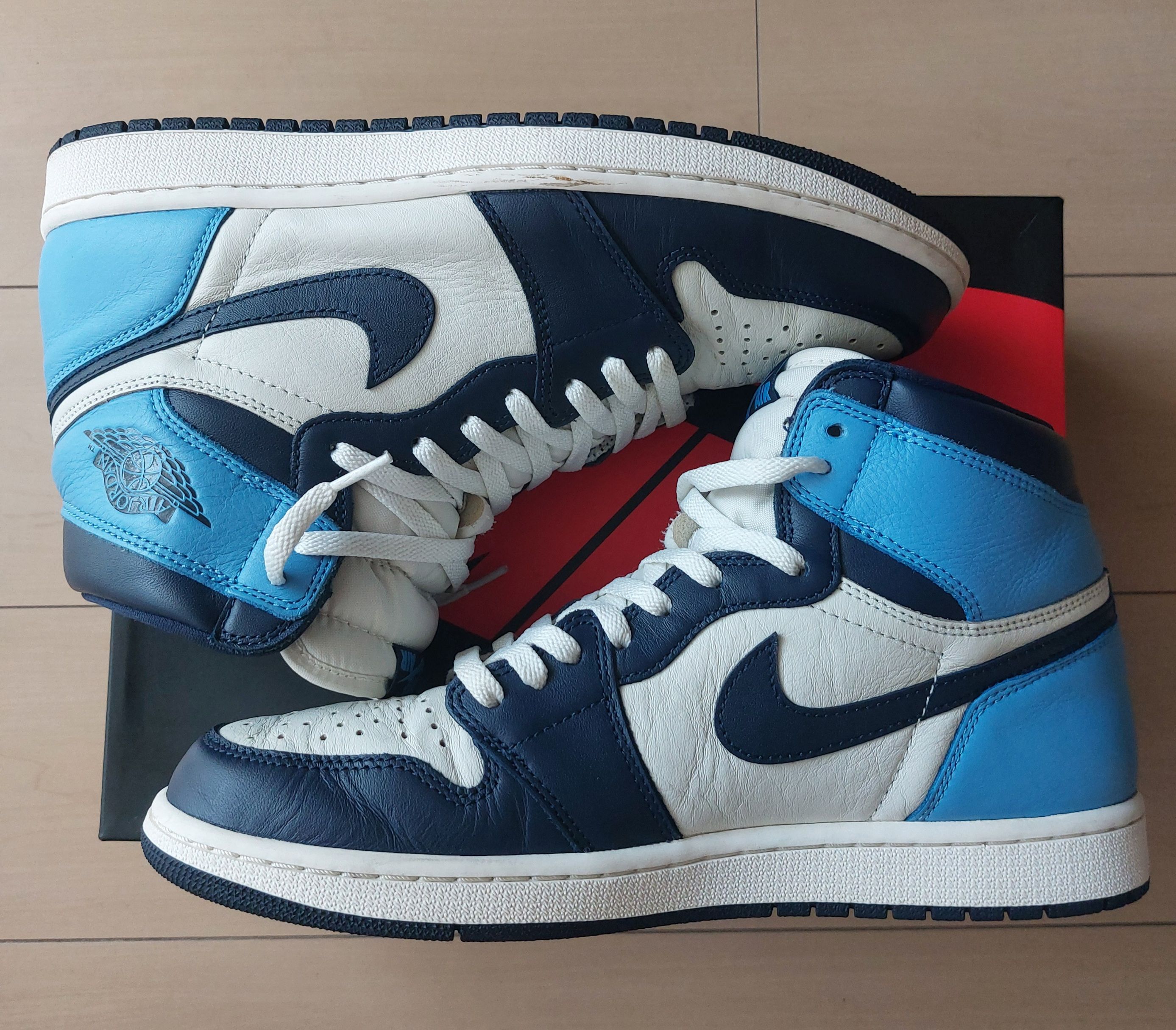 Nike Air Jordan 1 Retro High OG "Obsidian/University Blue"