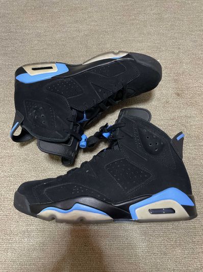 NIKE AIR JORDAN 6 RETRO "UNC"