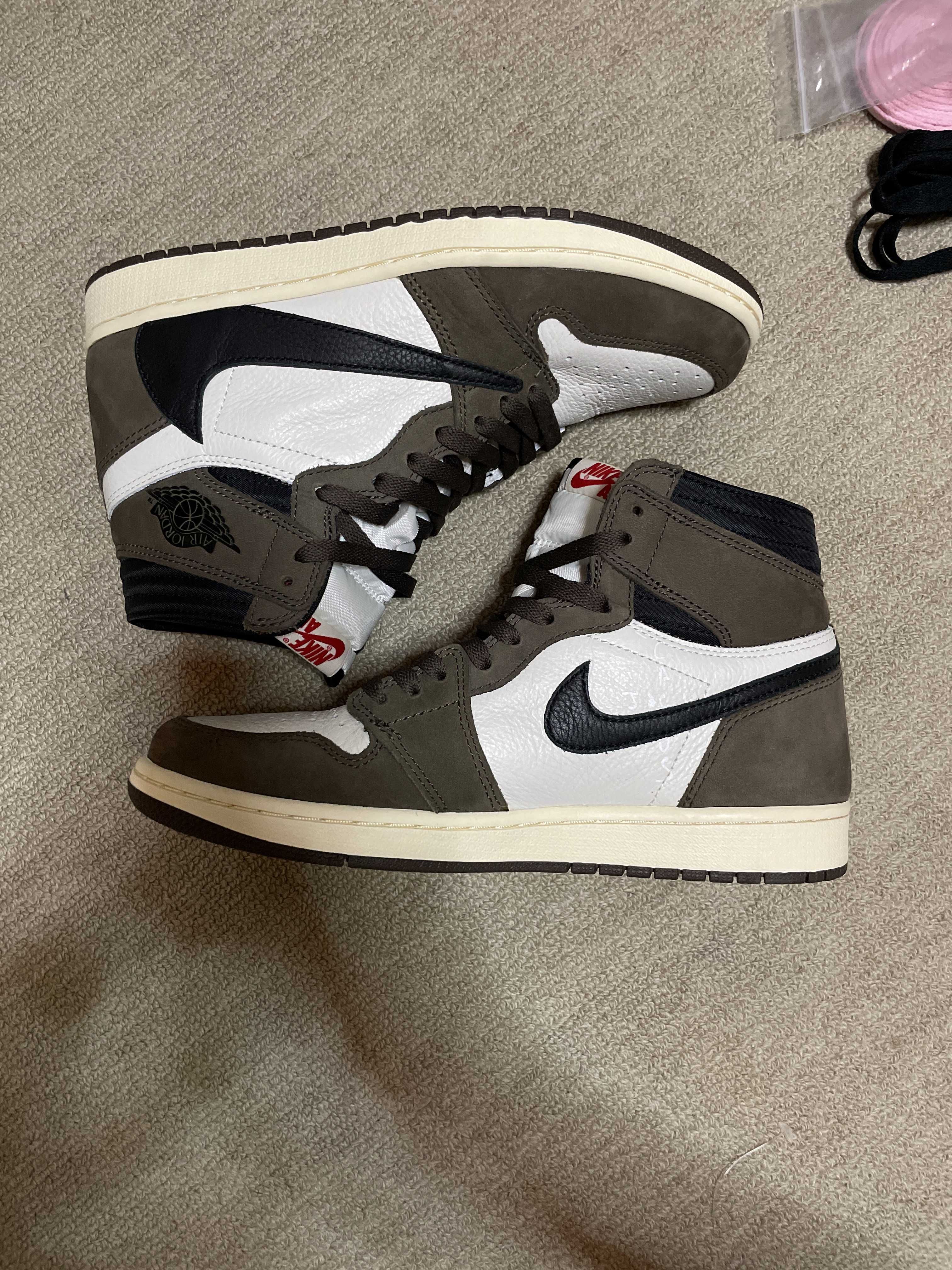 Travis Scott × Nike Air Jordan 1 Retro High OG TS SP "Sail/Dark Mocha"