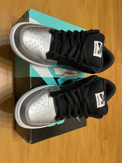 Supreme × Nike Dunk Low "Metallic Silver/Black"