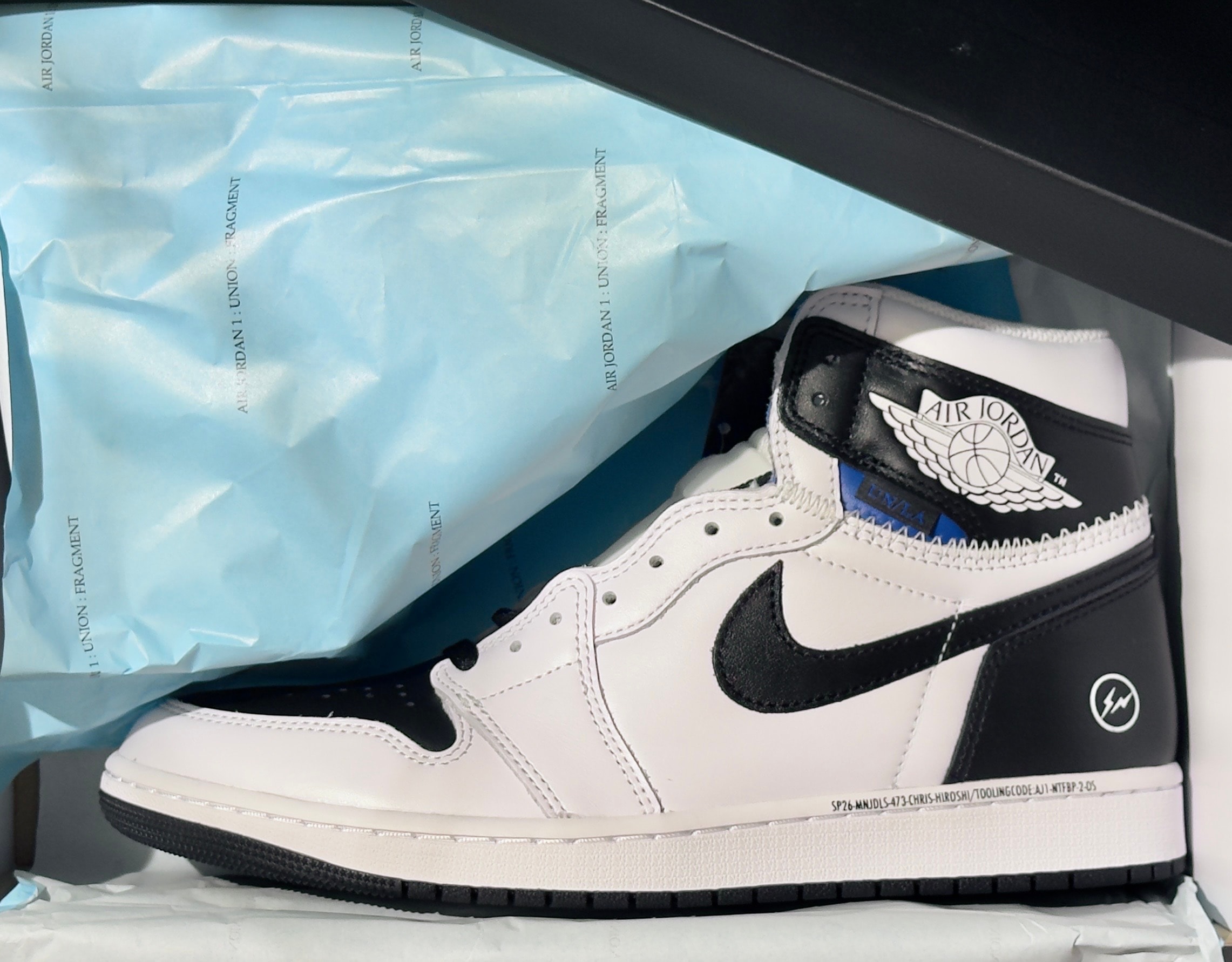フラグメントデザイン × ユニオン × ナイキ エアジョーダン1 レトロ ハイ OG "ブラック/ホワイト"