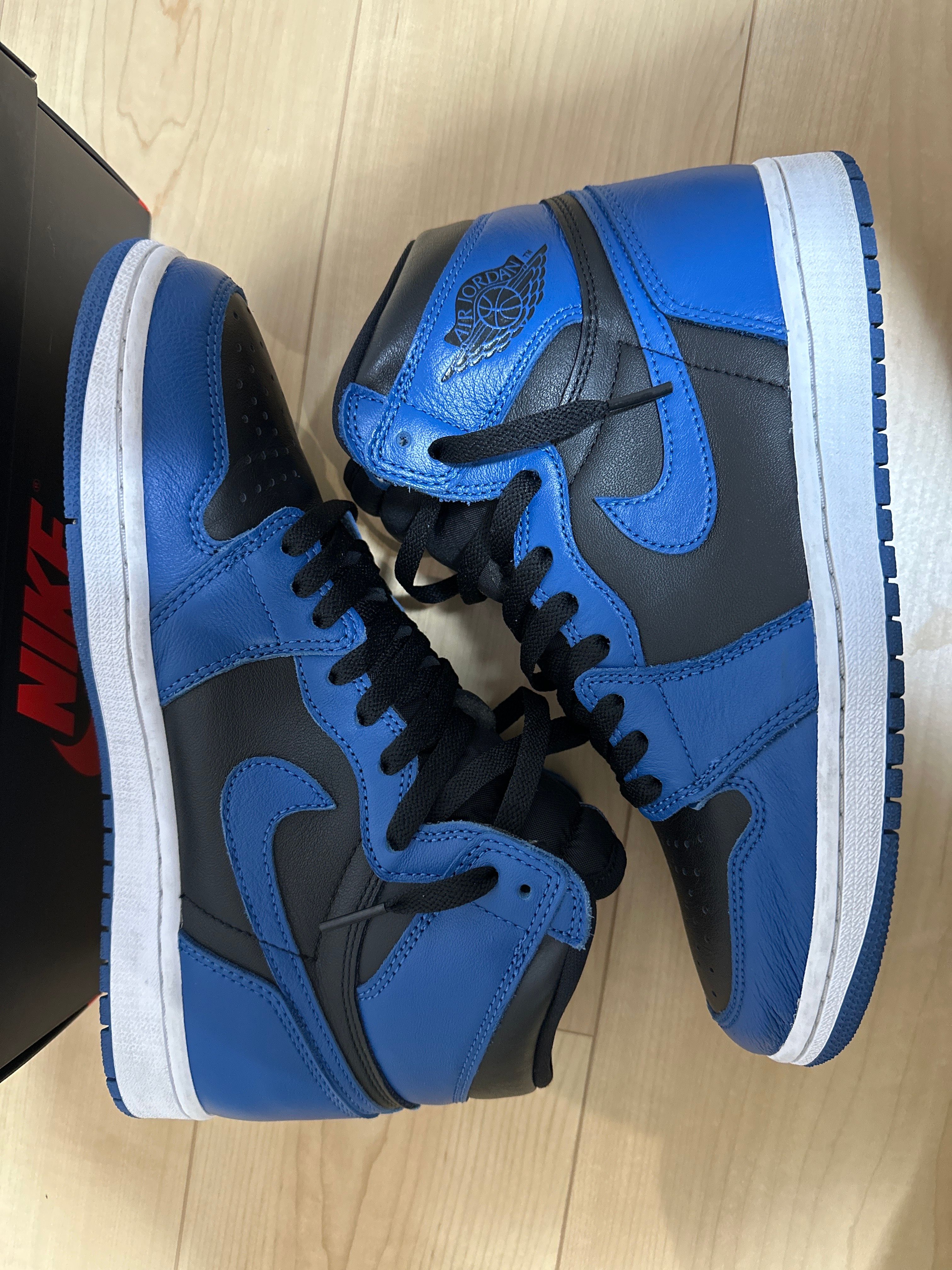Nike Air Jordan 1 Retro High OG "Dark Marina Blue"