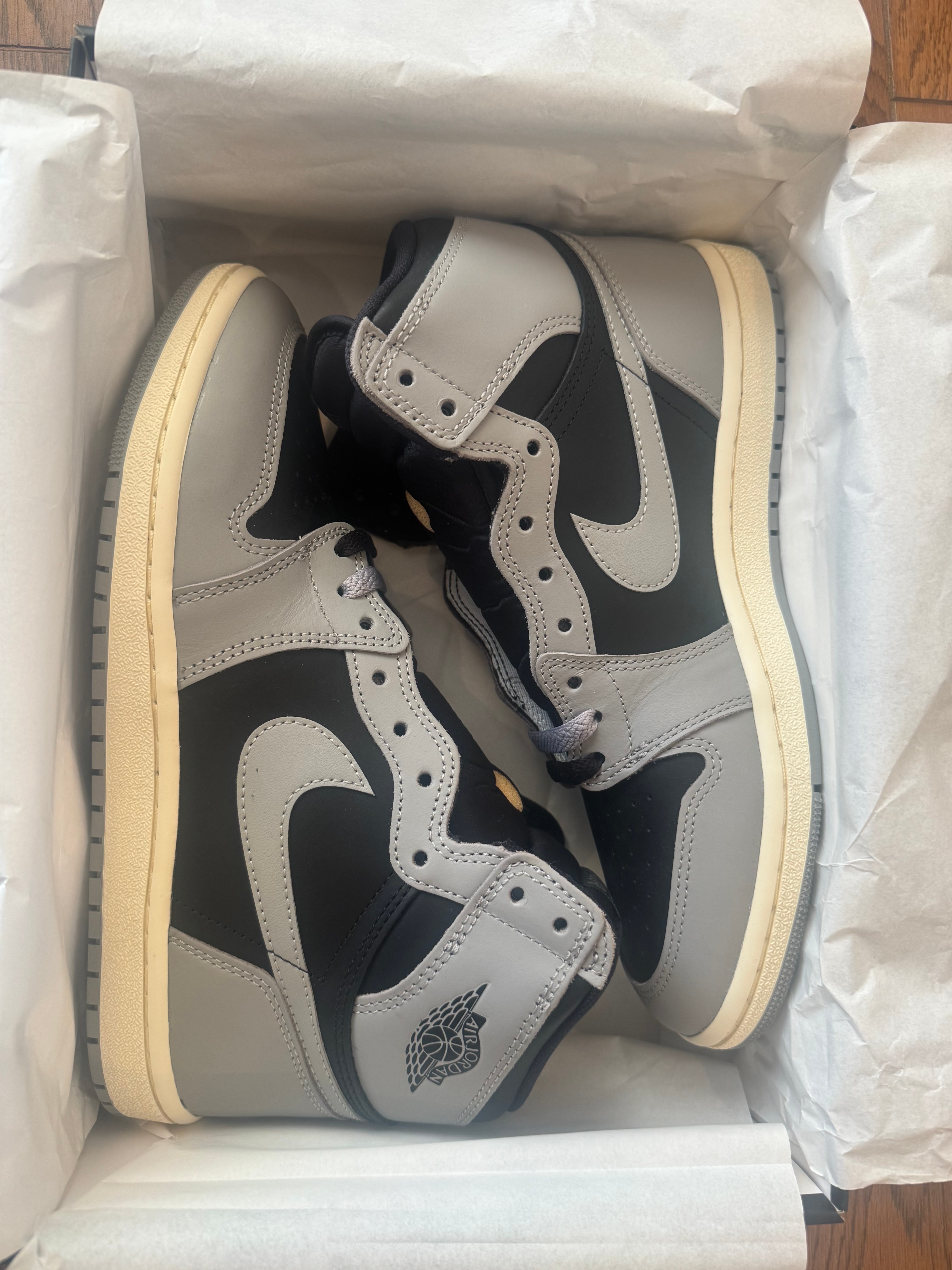 Nike Air Jordan 1 High '85 "Reverse Shadow"