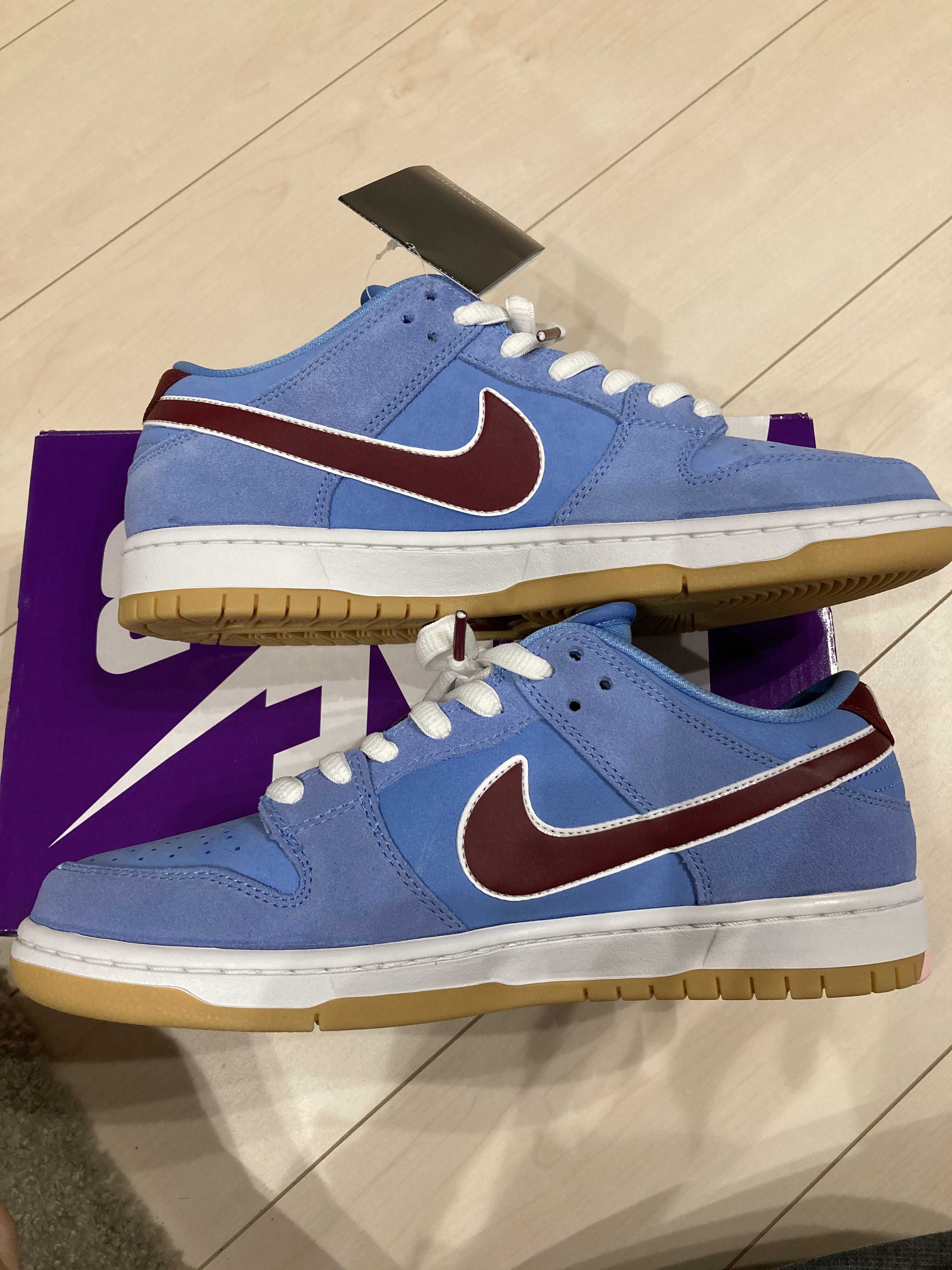 Nike SB Dunk Low Pro "Philadelphia Phillies/Valor Blue and Team Maroon"