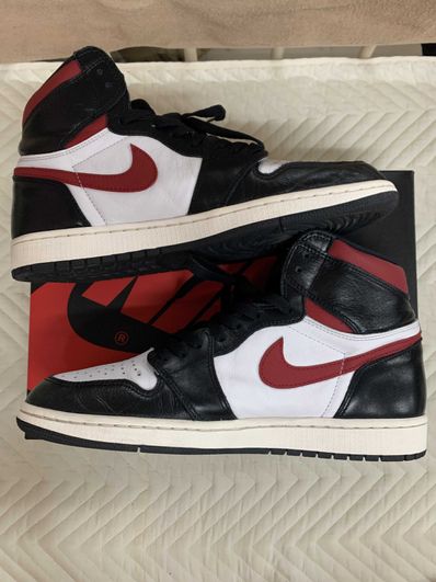 Nike Air Jordan 1 Retro High "Black/White/Sail/Gym Red"