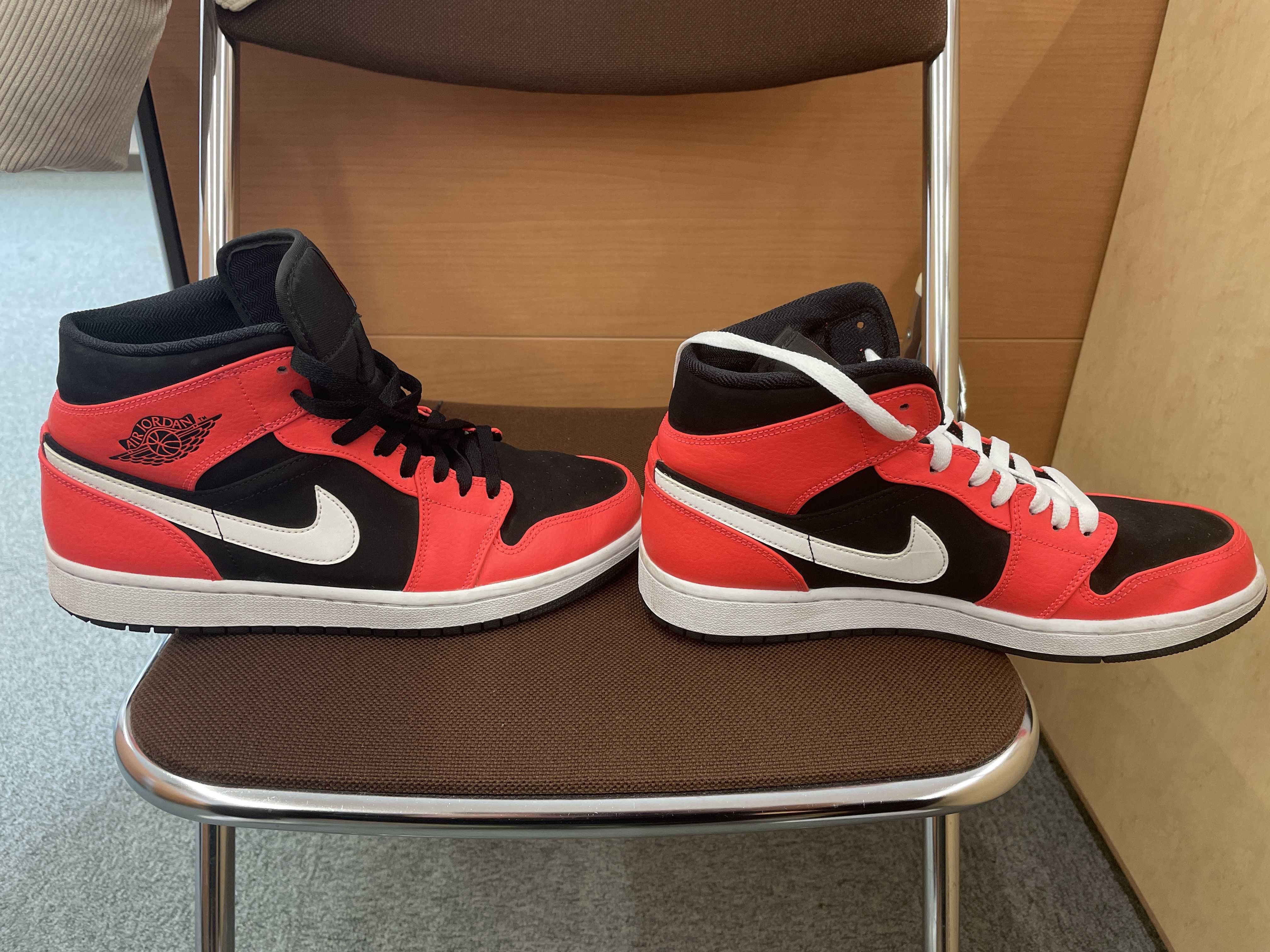 Nike Air Jordan 1 Mid "Infrared 23"