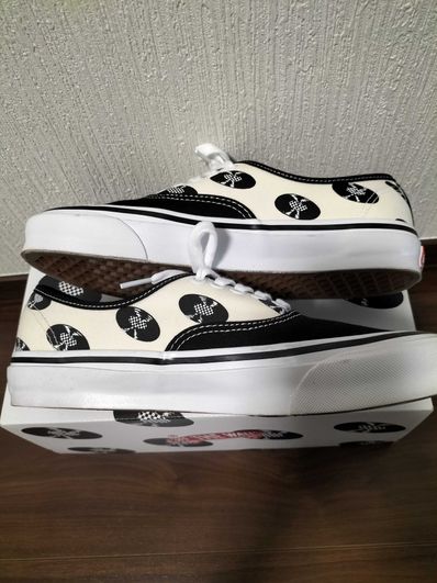 WACKO MARIA × Vans Vault OG Authentic LX "Classic White-Records"
