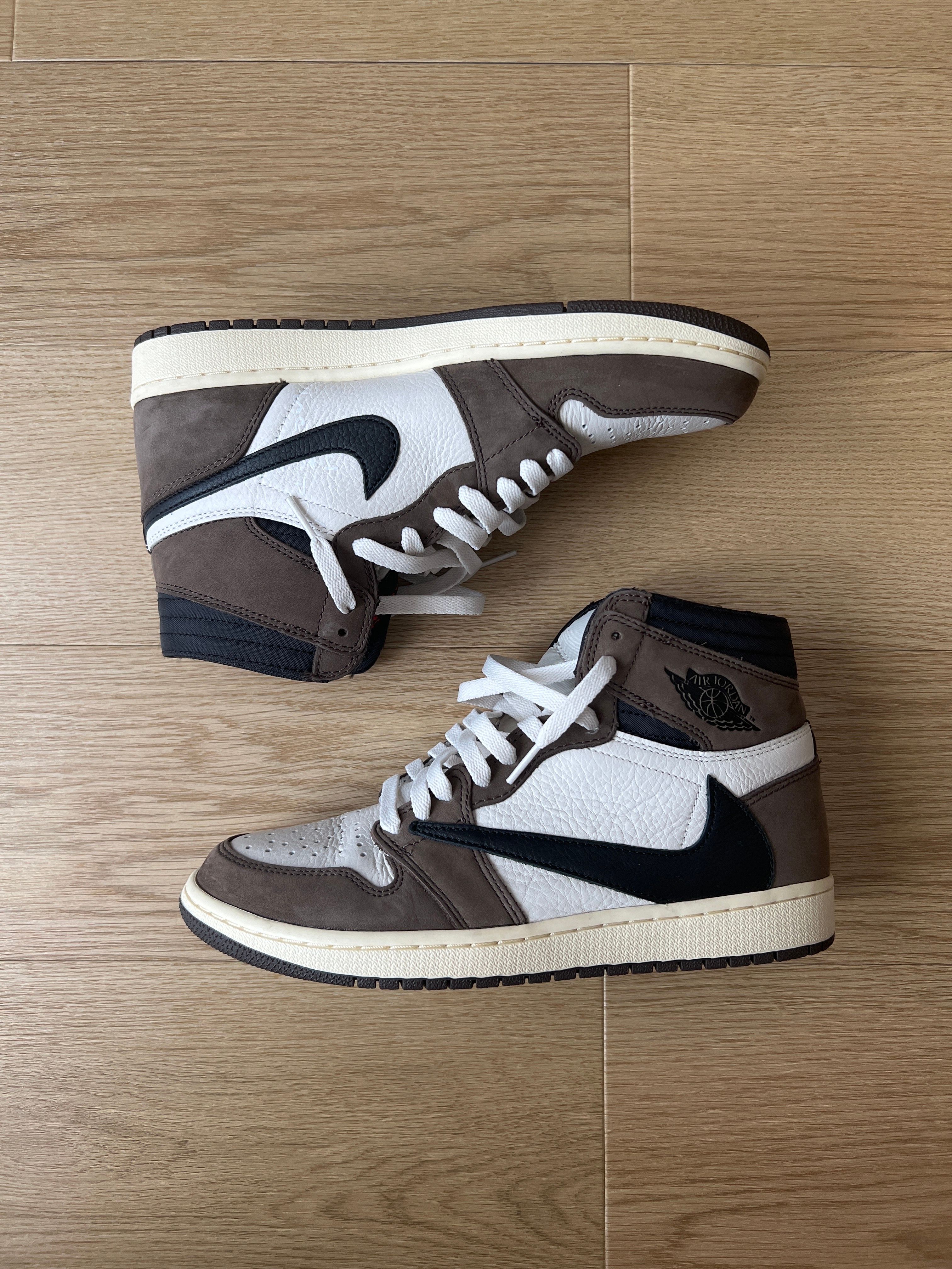 Travis Scott × Nike Air Jordan 1 Retro High OG TS SP "Sail/Dark Mocha"