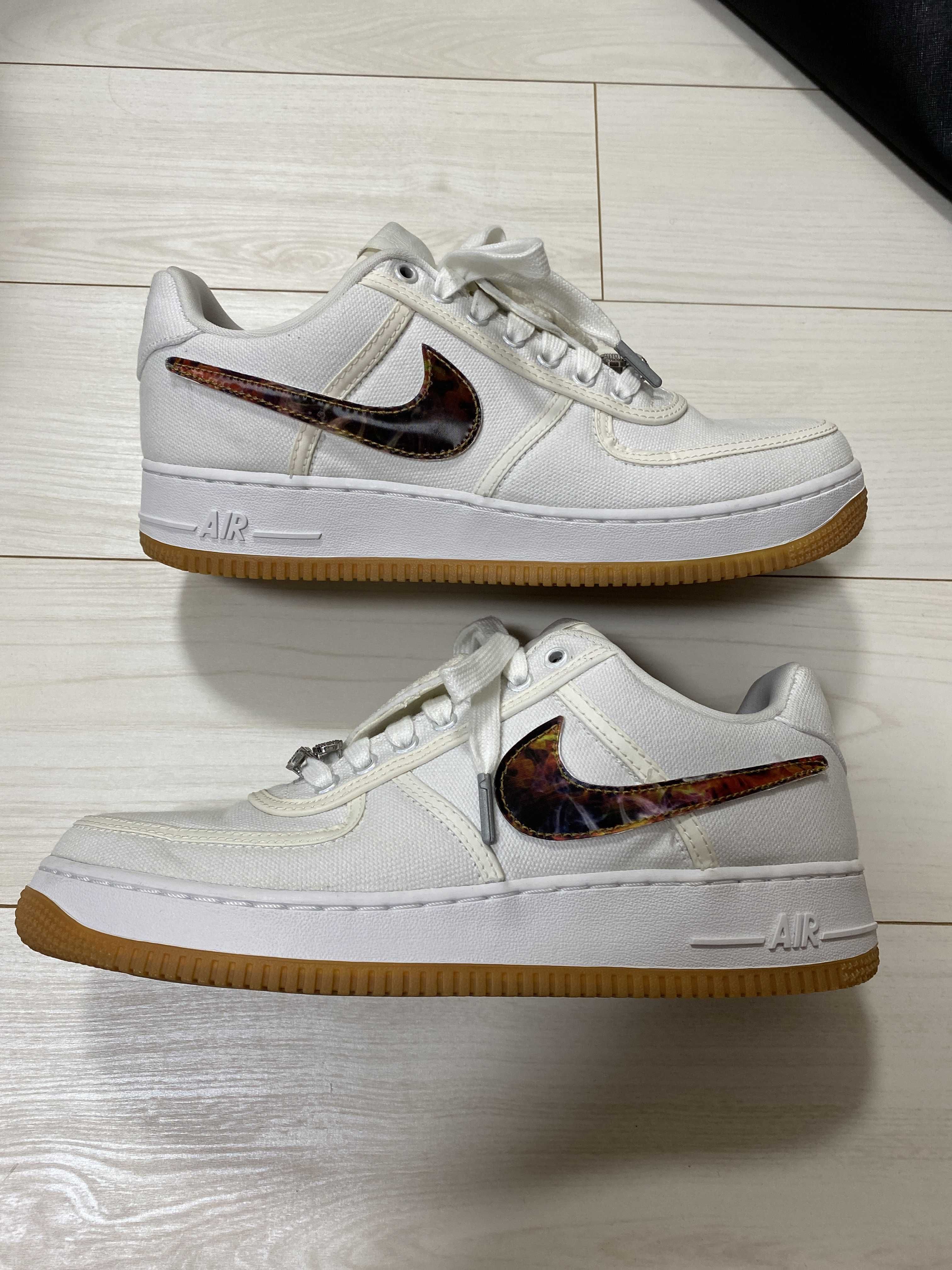 Travis Scott × Nike Air Force 1 Low  (AF100)
