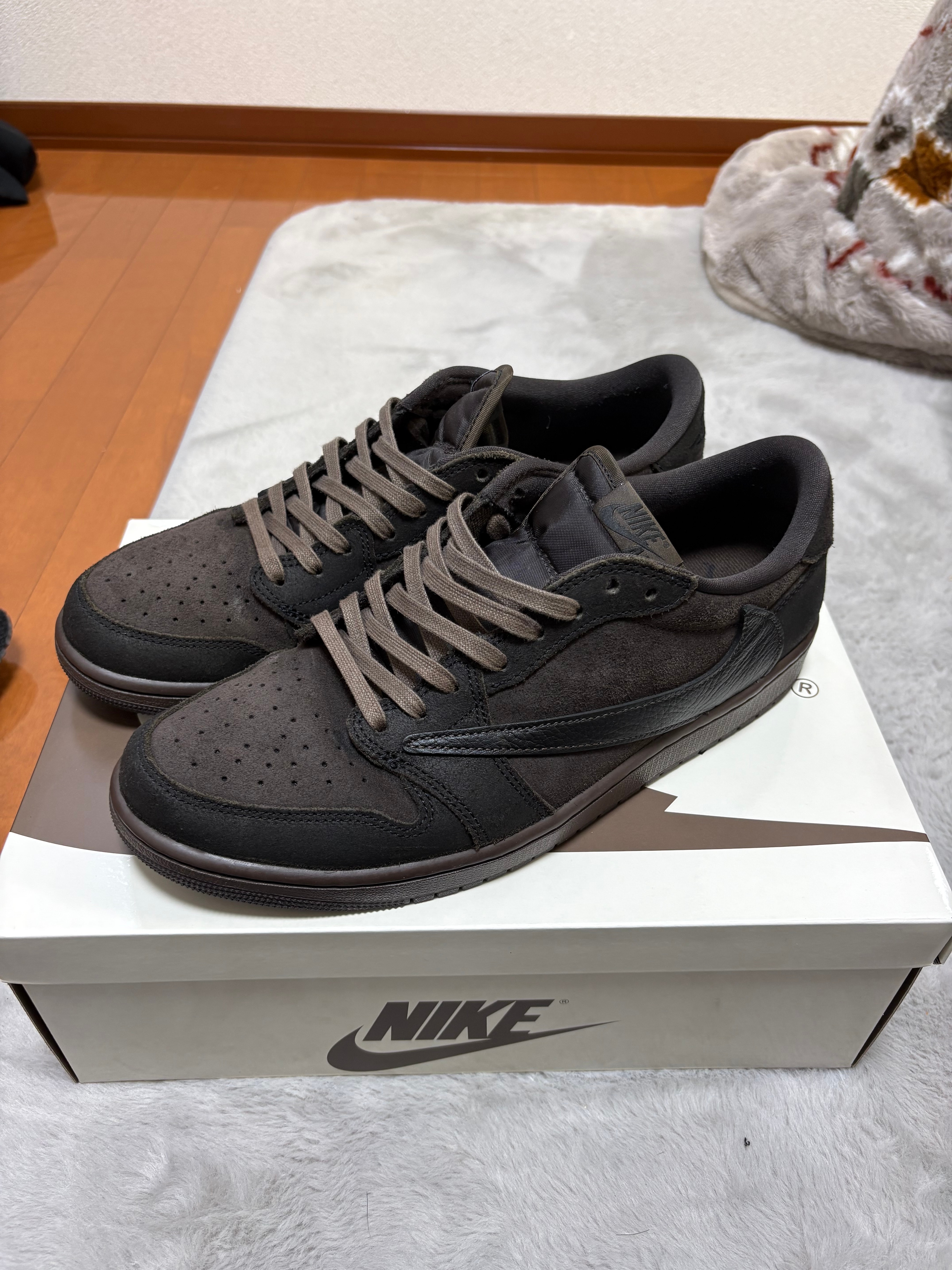 Travis Scott × Nike Air Jordan 1 Low OG SP "Velvet Brown and Dark Mocha"