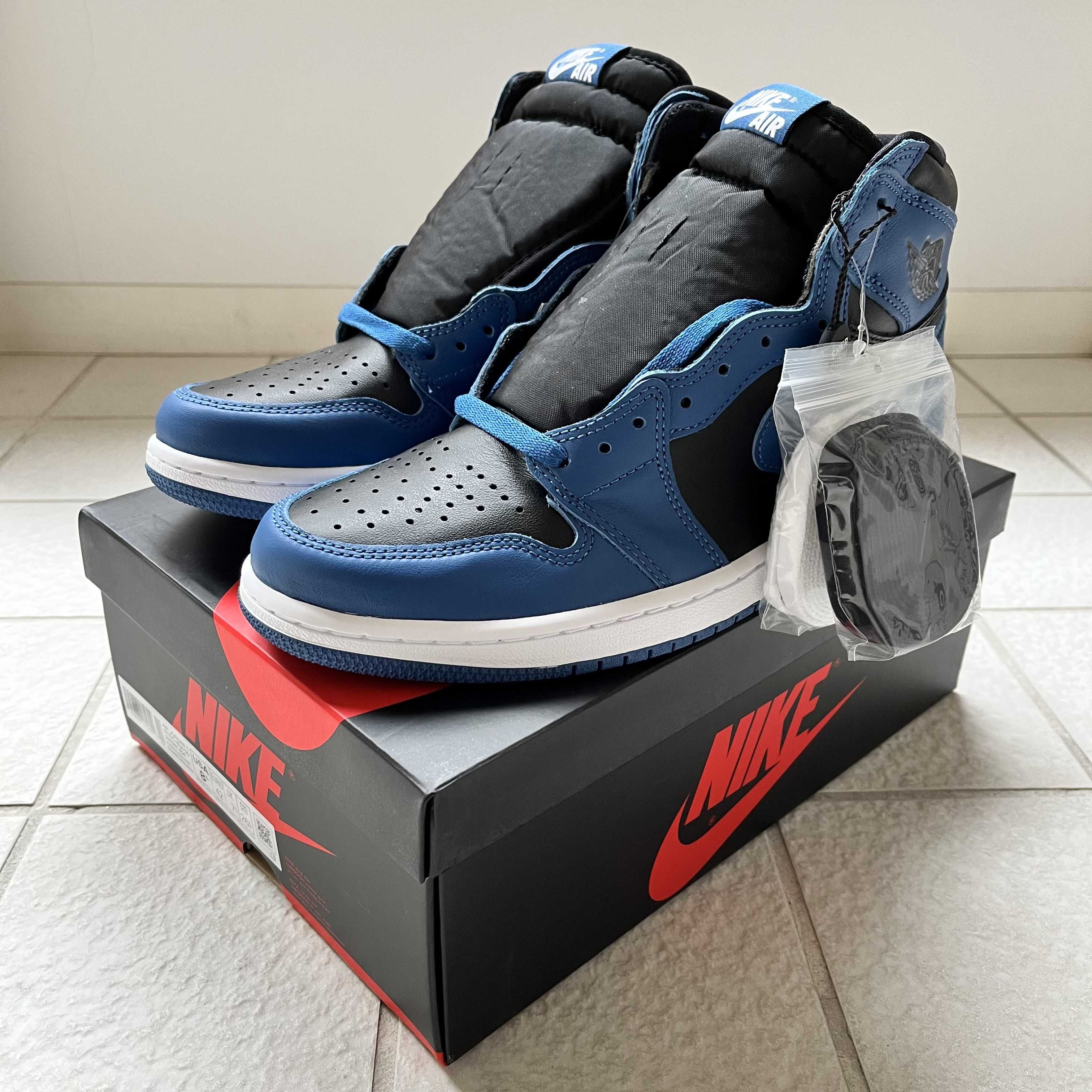 Nike Air Jordan 1 Retro High OG "Dark Marina Blue"