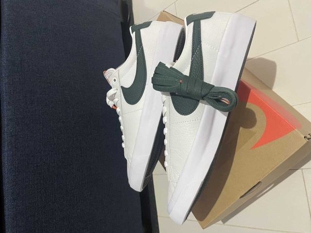 Nike SB Zoom Blazer Low ISO "Orange Label/White/Dark Green"