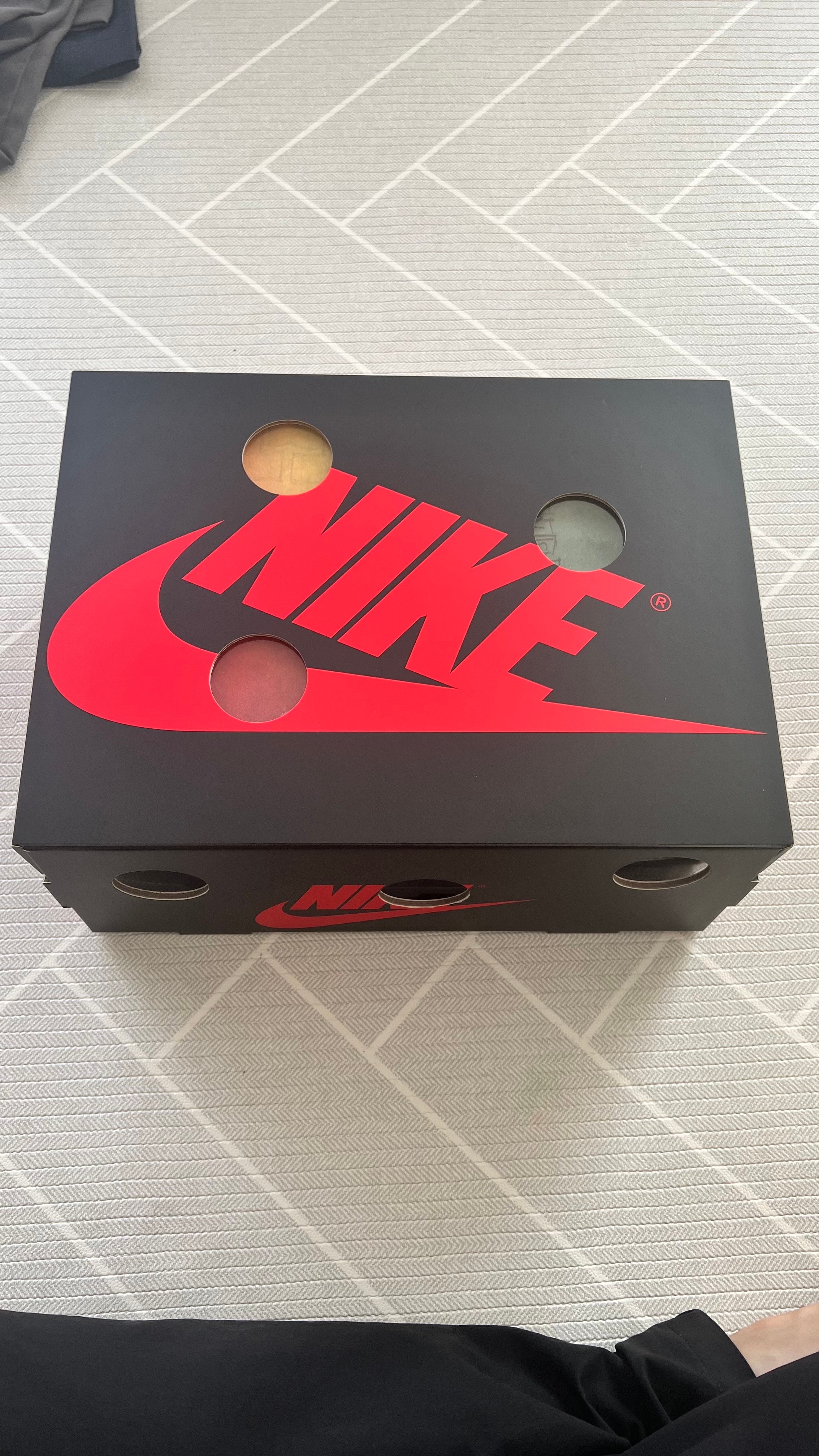 Virgil Abloh Archive (V.A.A.) × Nike Air Jordan 1 Retro High OG "Alaska"