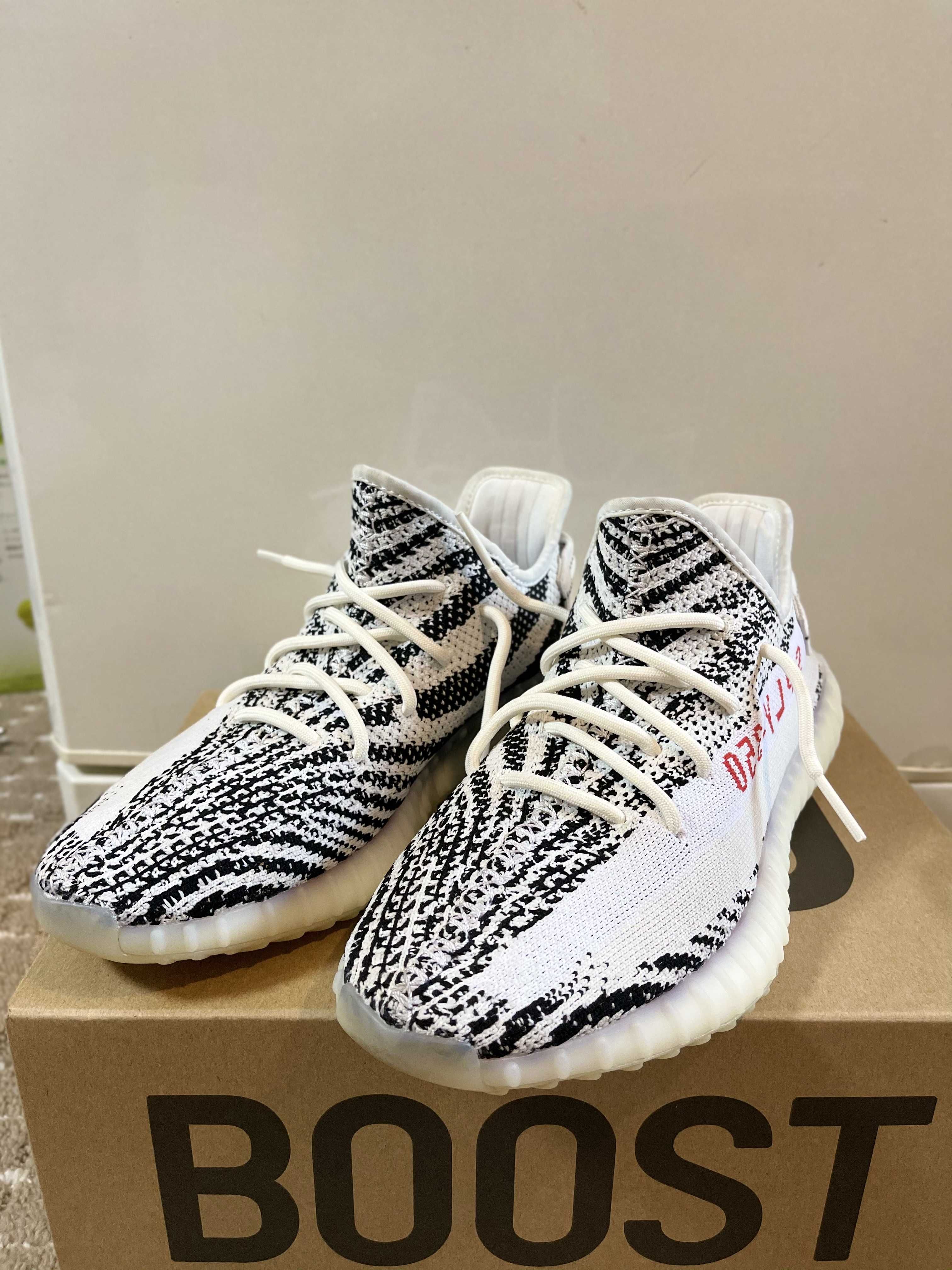 adidas YEEZY Boost 350 V2 "Zebra"
