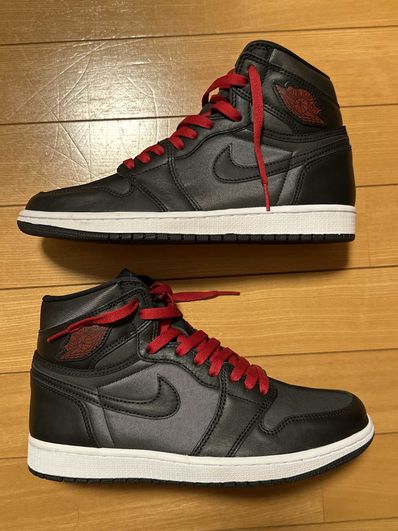 Nike Air Jordan 1 Retro High OG "Black/Metallic Silver/Gym Red"