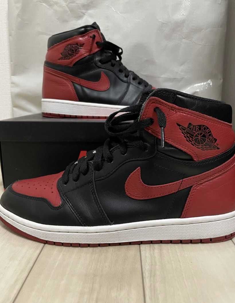 Nike Air Jordan 1 Retro High OG "Bred/Banned" (2016)