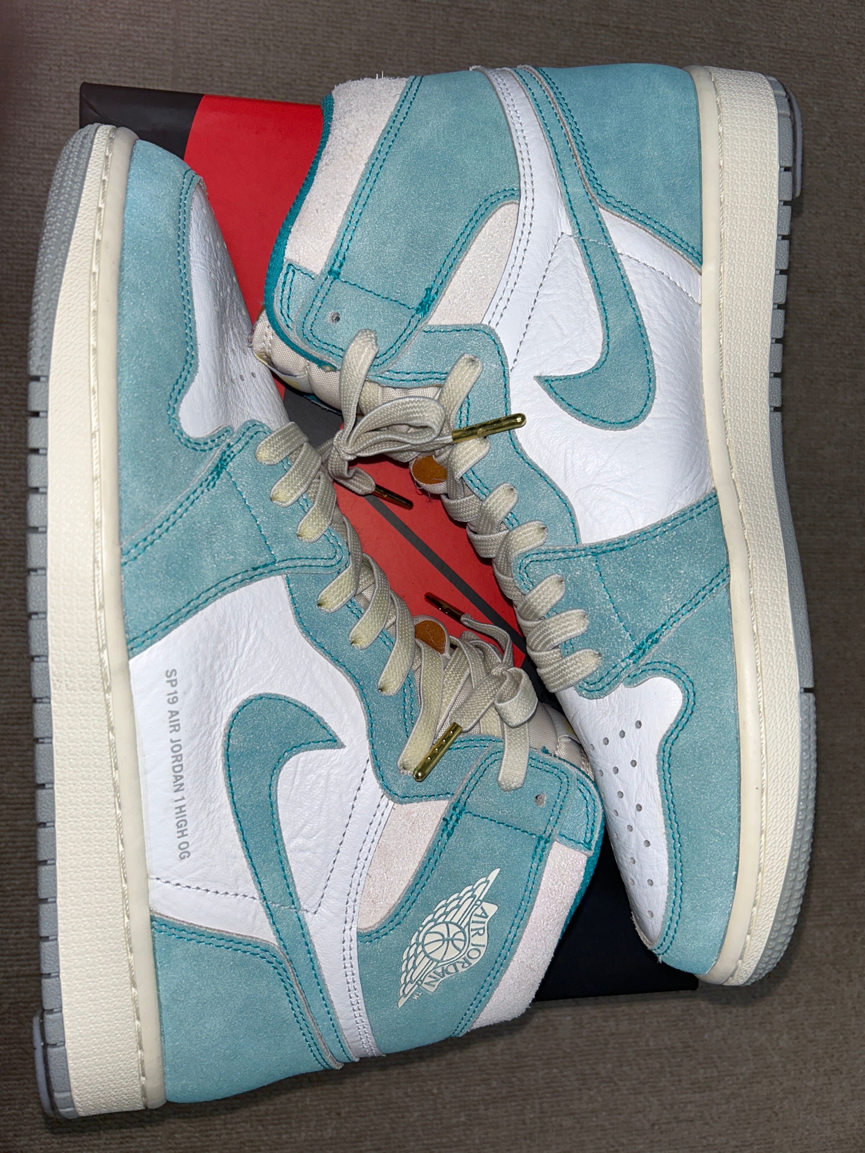 Nike Air Jordan 1 Retro High OG "Turbo Green"
