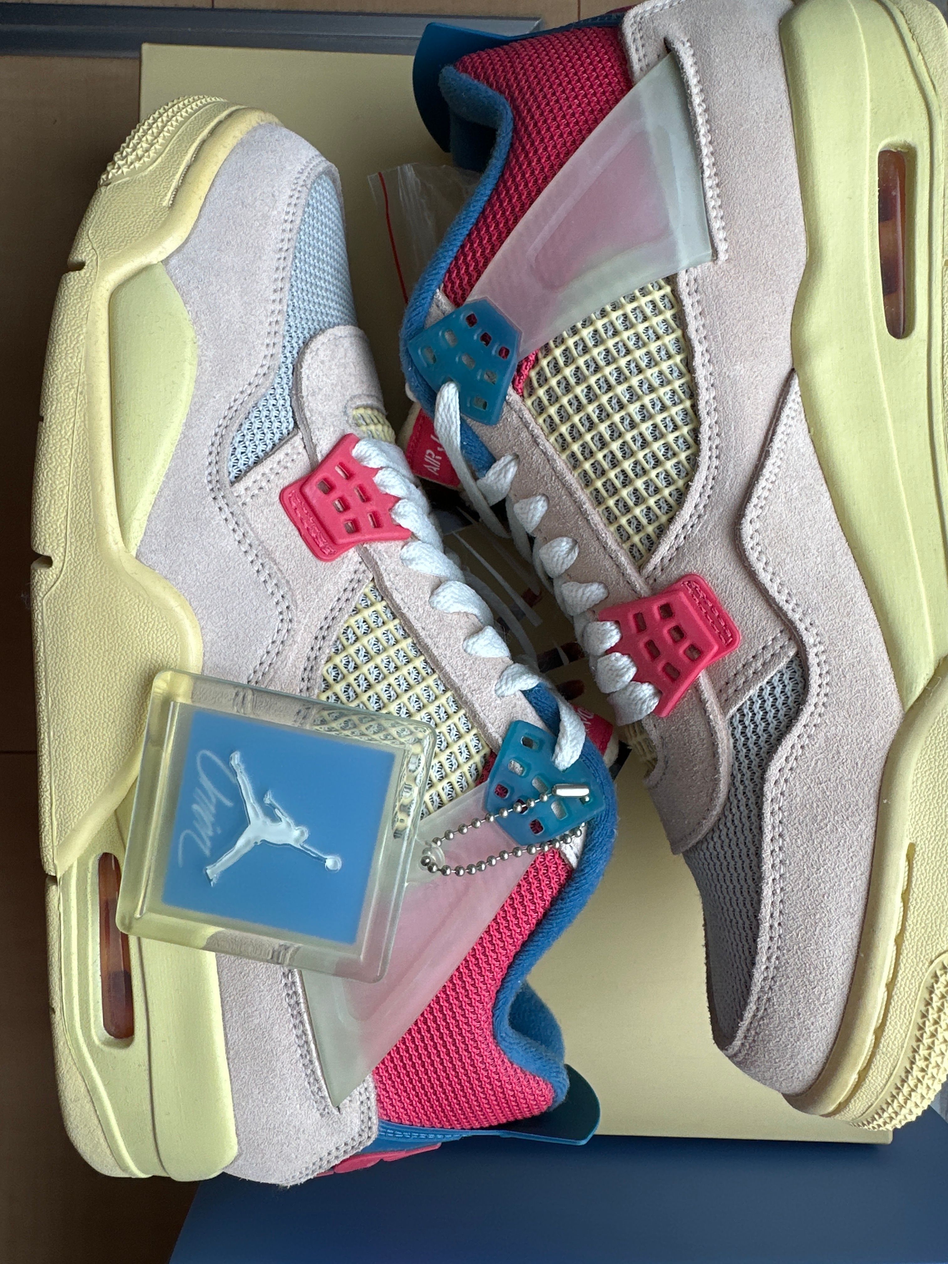UNION × Nike Air Jordan 4 SP "Guava Ice/Light Fusion Red"
