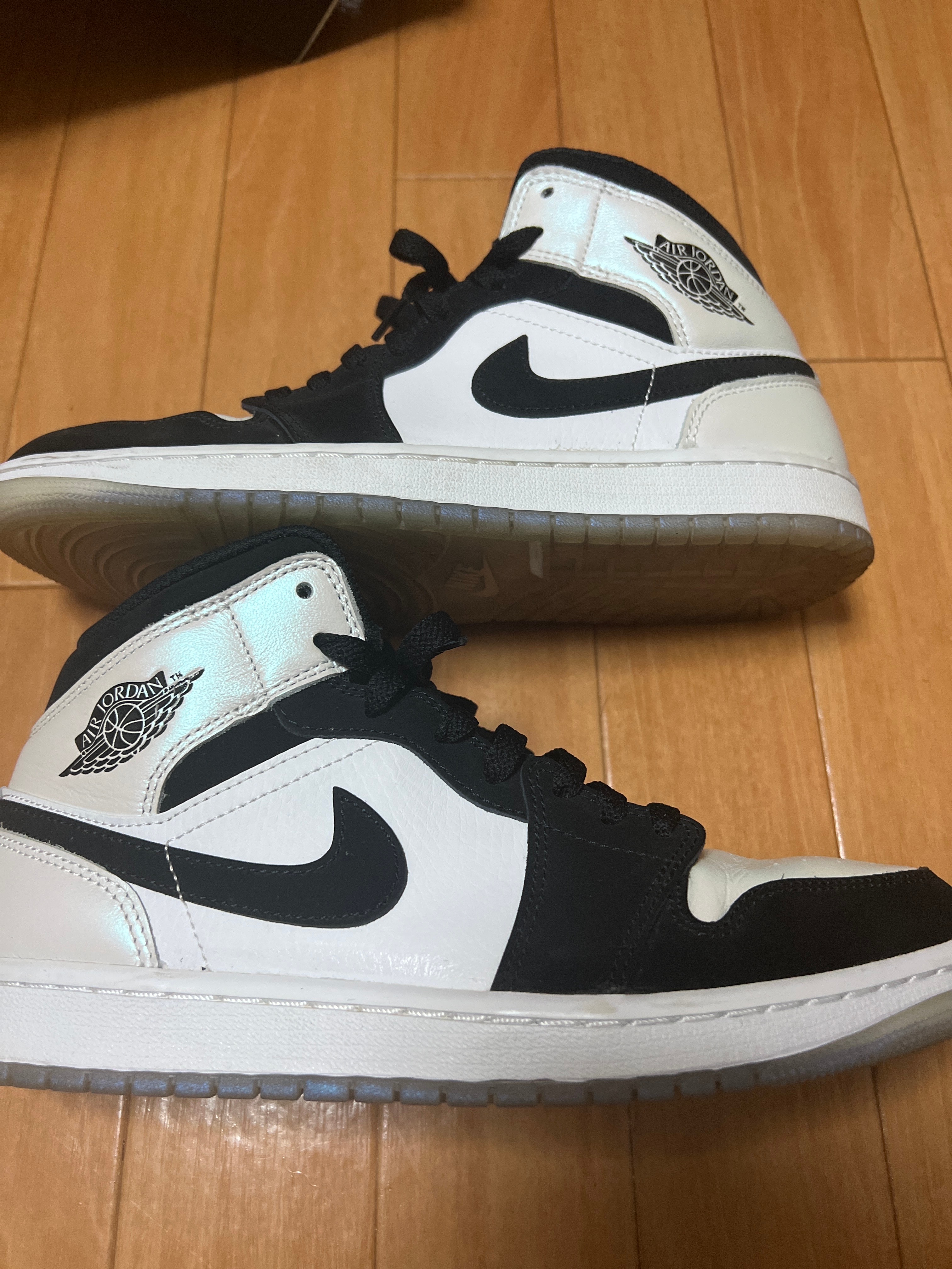 Nike Air Jordan 1 Mid "Omega/Black/White"