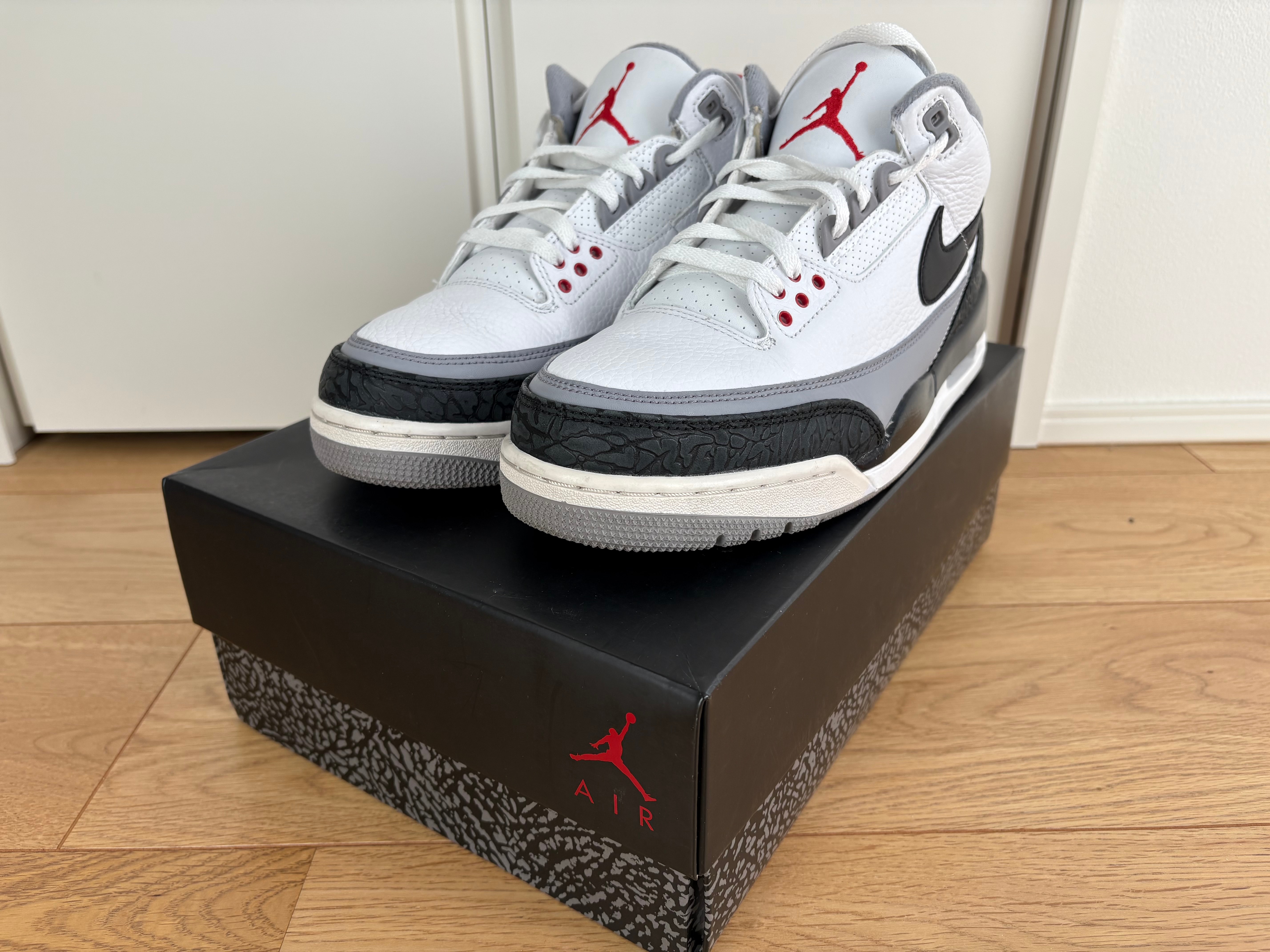 ナイキ エアジョーダン3 レトロ "ティンカー ハッドフィールド"