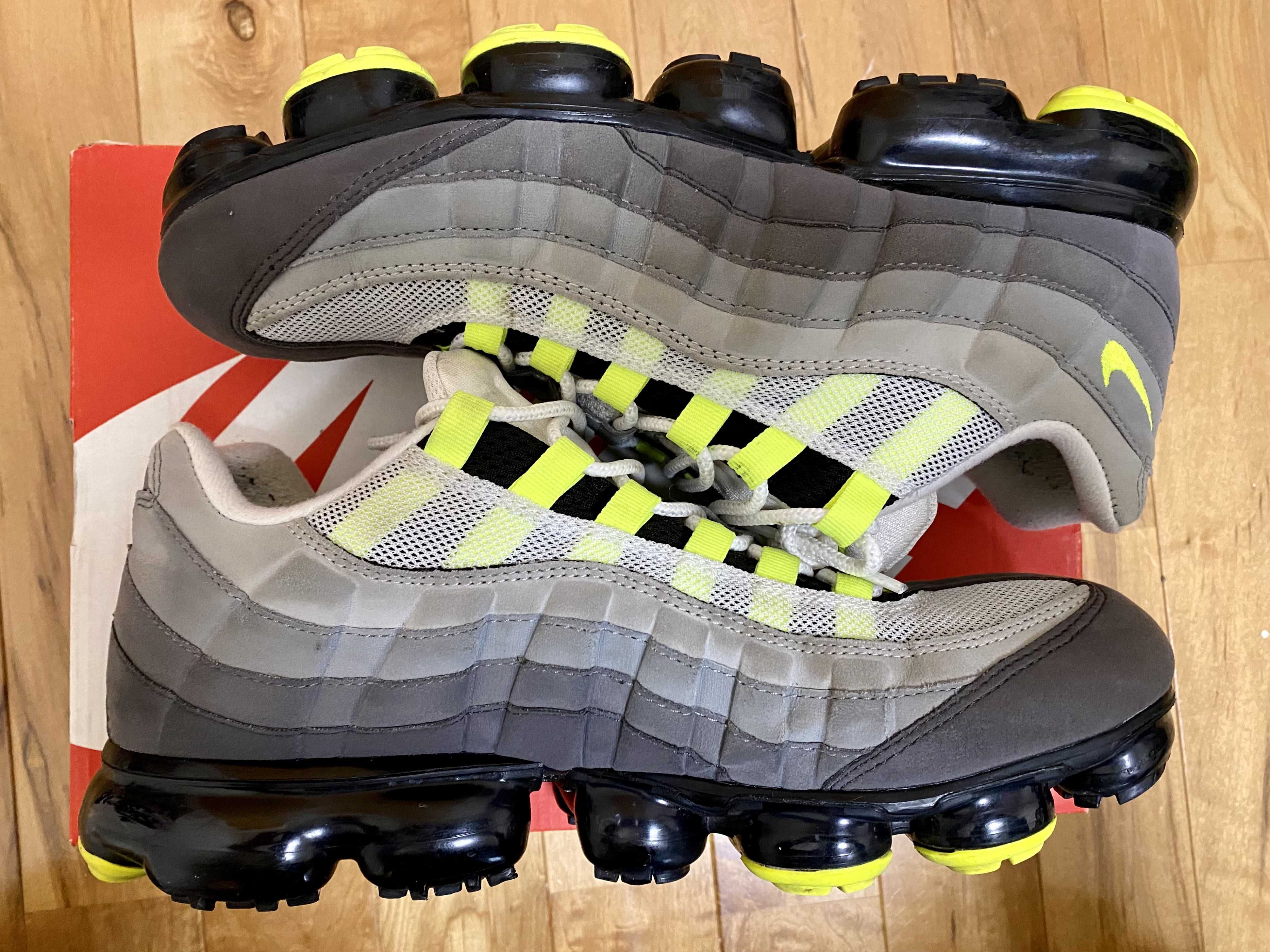 Nike Air Vapormax 95 "Neon"