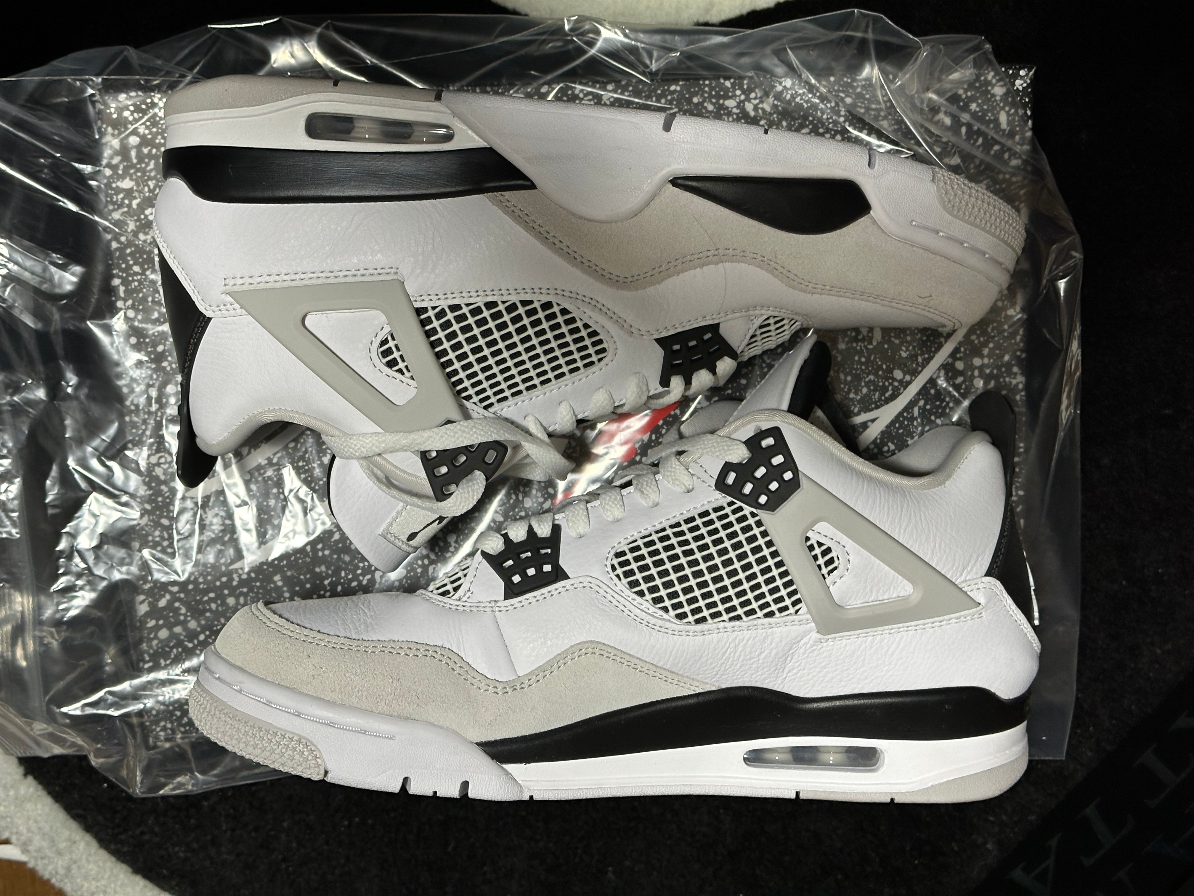 Nike Air Jordan 4 "Military Black"