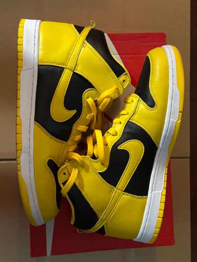 Nike Dunk High "Black/Varsity Maize"