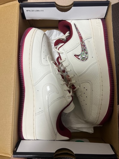 Nike Women's Air Force 1 Low "Valentine's Day" (2024)