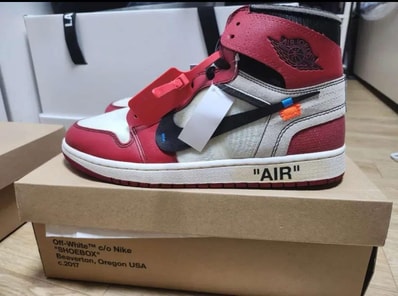 Off-White × Nike Air Jordan 1 Retro High The Ten "Chicago"