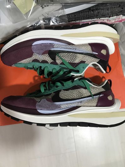 sacai × Nike Vapor Waffle "String/Red/Green"