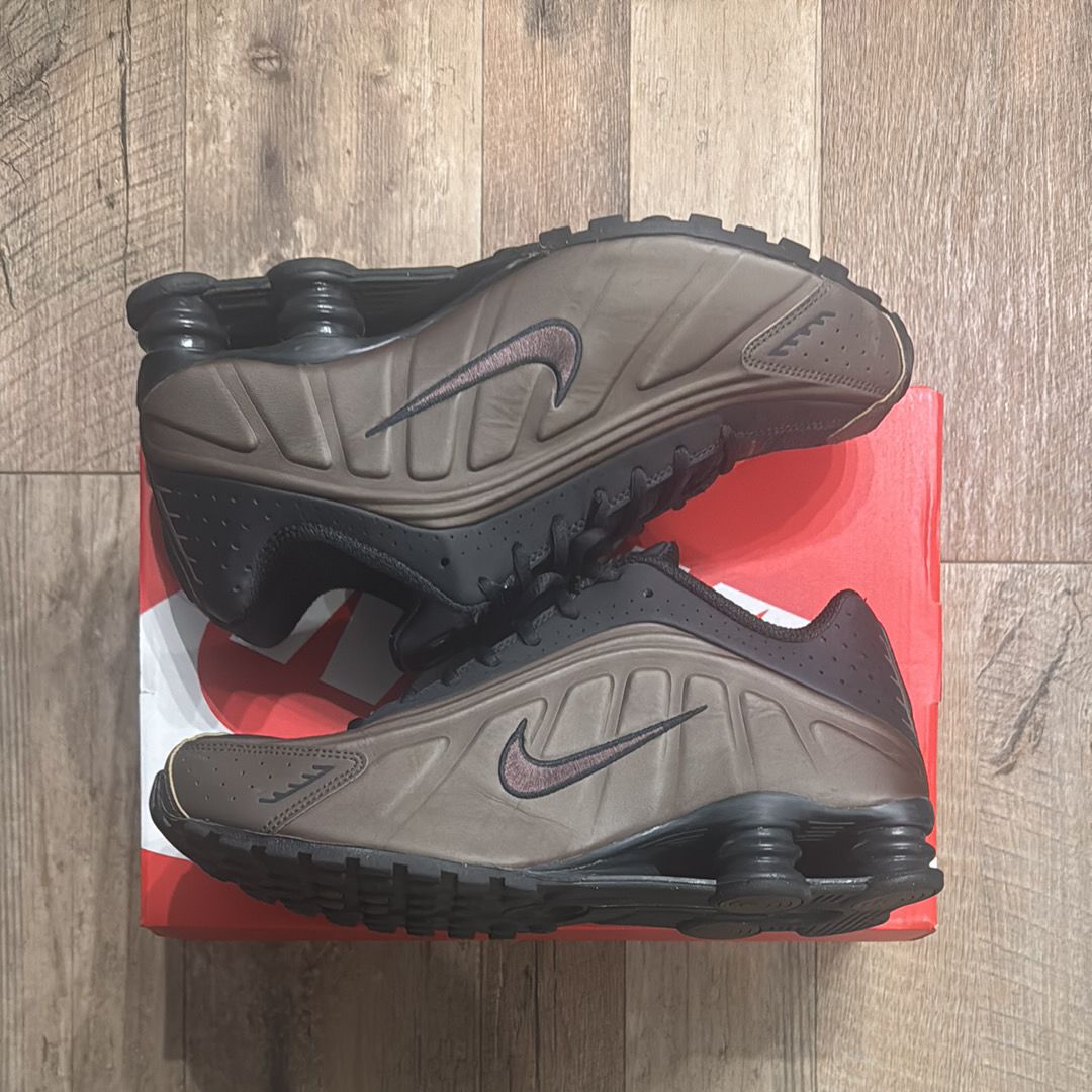 Nike Shox R4 "Ironstone"