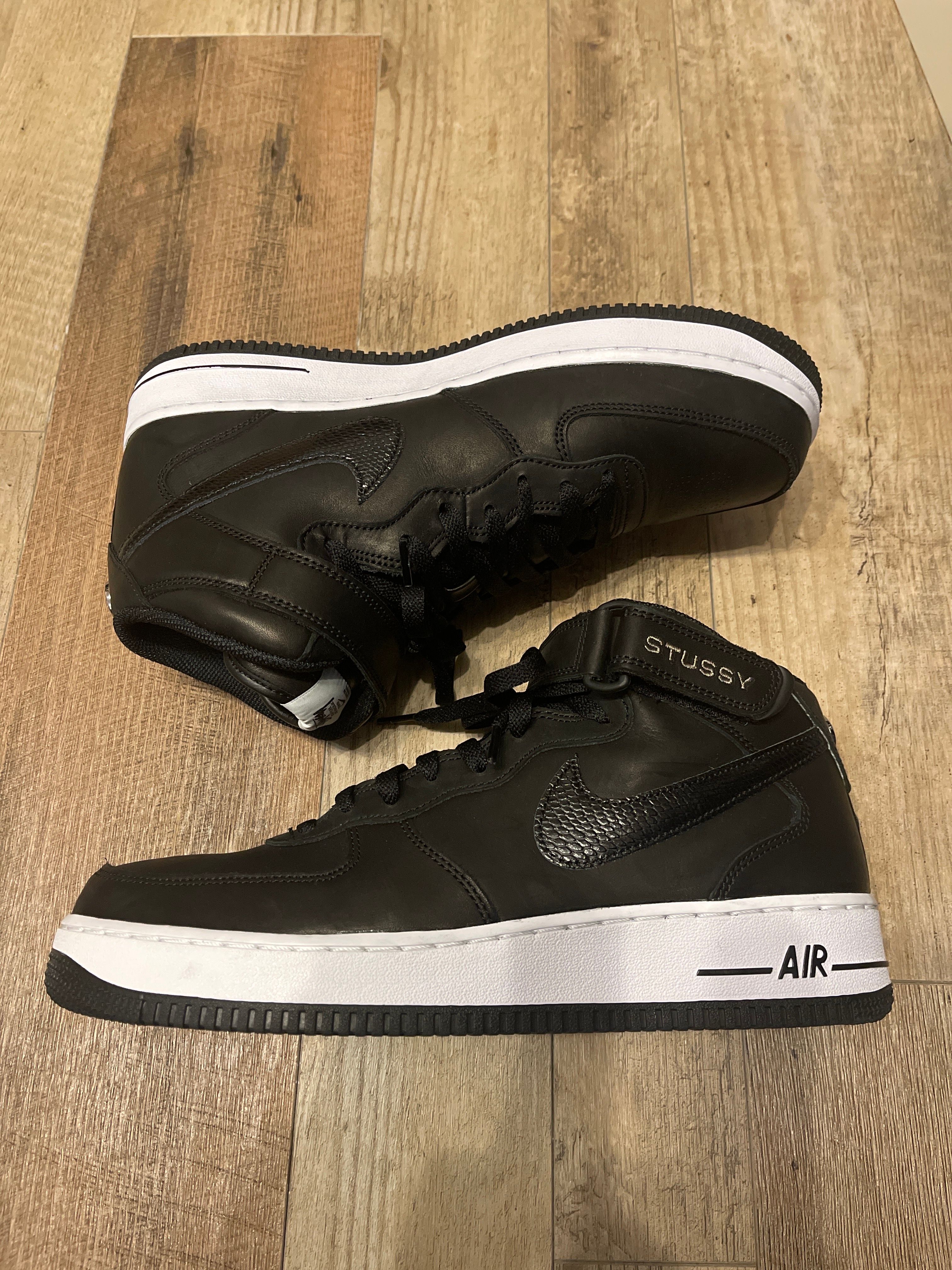 Stussy × Nike Air Force 1 Mid "Black/Black"