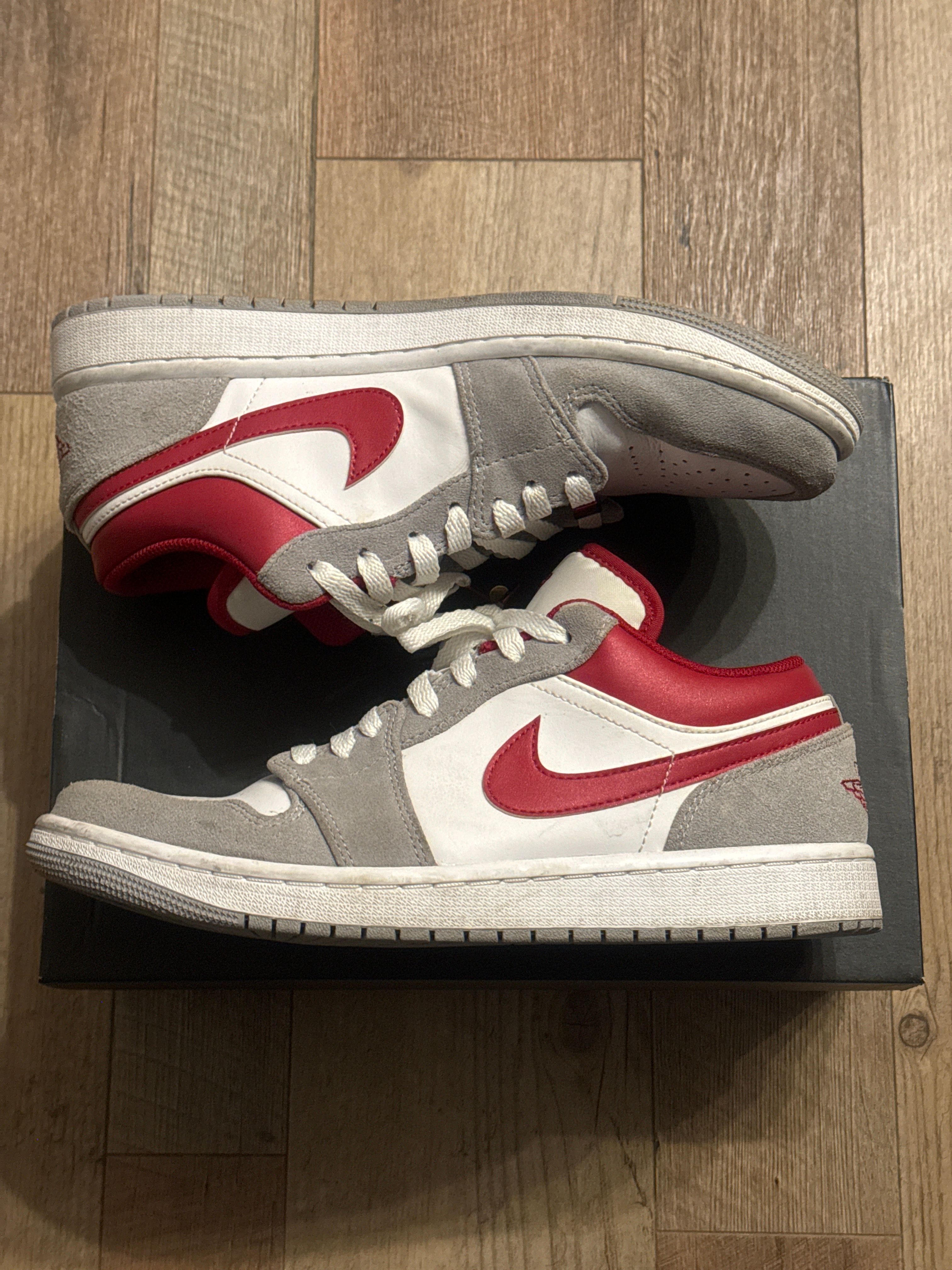 Nike Air Jordan 1 Low SE "White/Grey/Red"