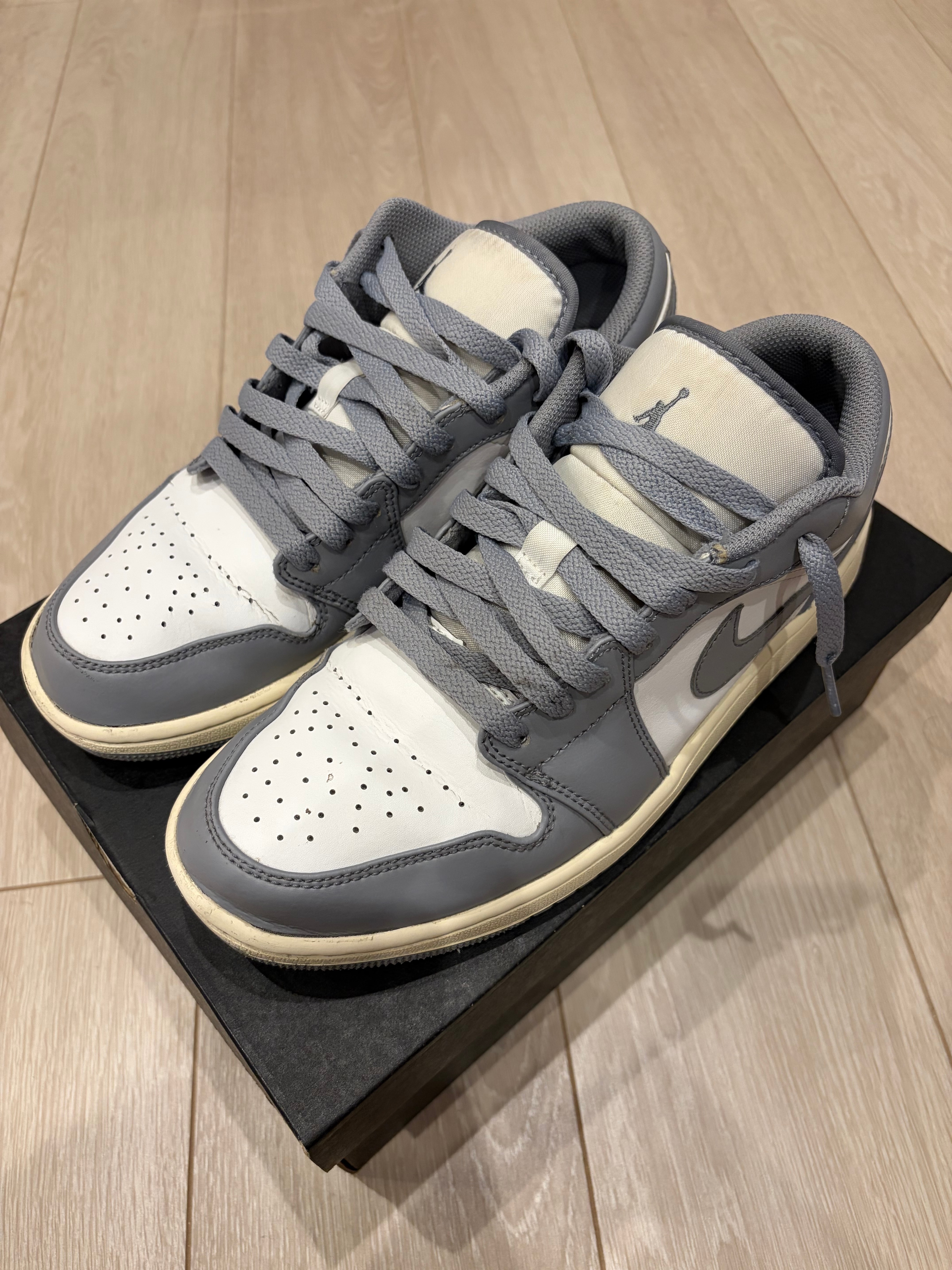 Nike Air Jordan 1 Low "Vintage Grey"