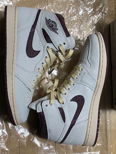 A Ma Maniere × Nike Air Jordan 1 Retro High OG "Sail and Burgundy"