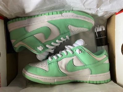 売れ筋ランキングも Nike Dunk Low Wmns レディースダンク ロー Green Glow 送関込 Nike スニーカー 靴 シューズ 売れ筋ランキングも Nike Dunk Low Wmns レディースダンク ロー Green Glow 送関込 Nike スニーカー 靴 シューズ
