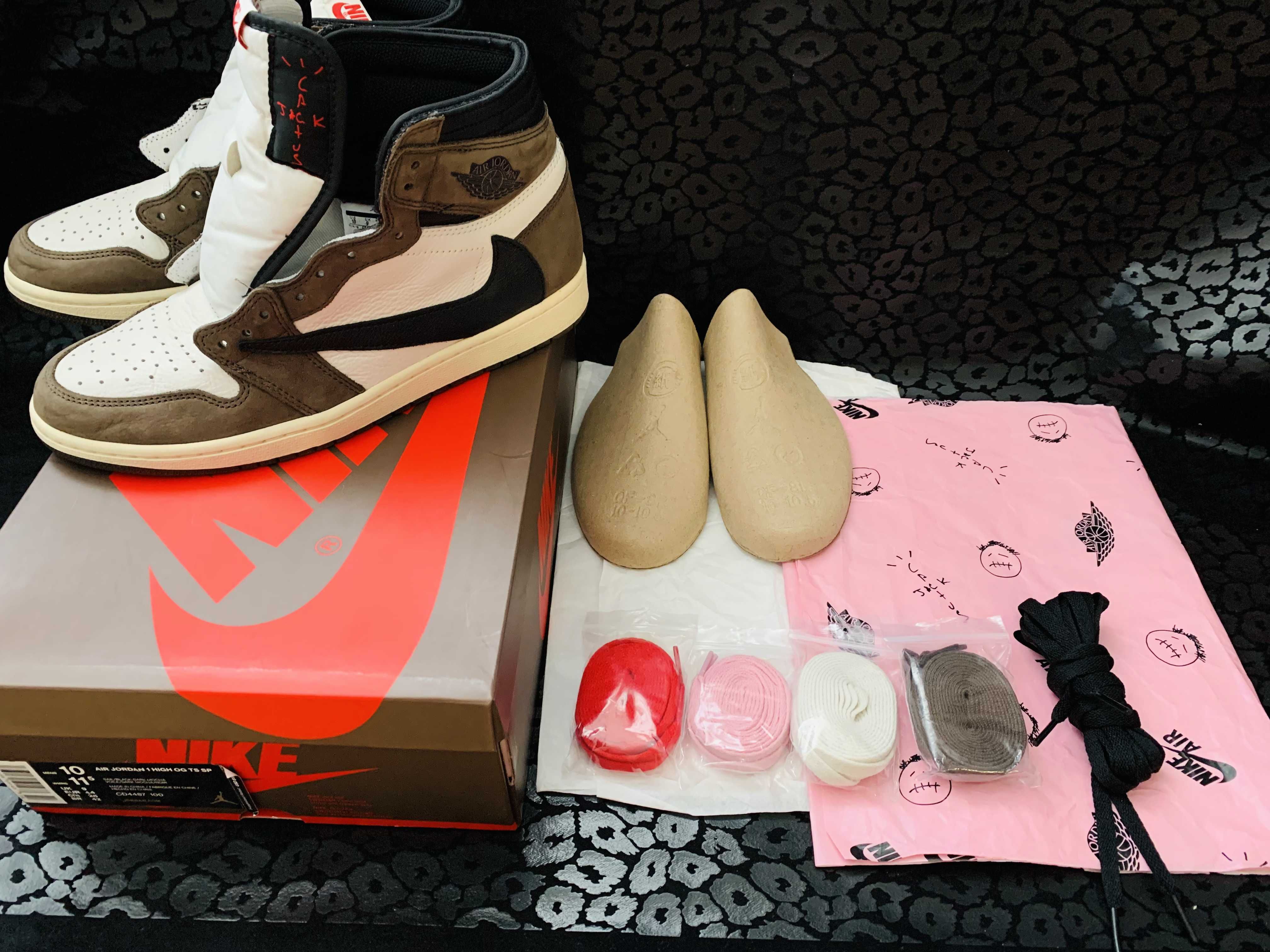 Travis Scott × Nike Air Jordan 1 Retro High OG TS SP "Sail/Dark Mocha"