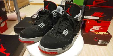 Nike Air Jordan 4 Retro "Bred" (2019)