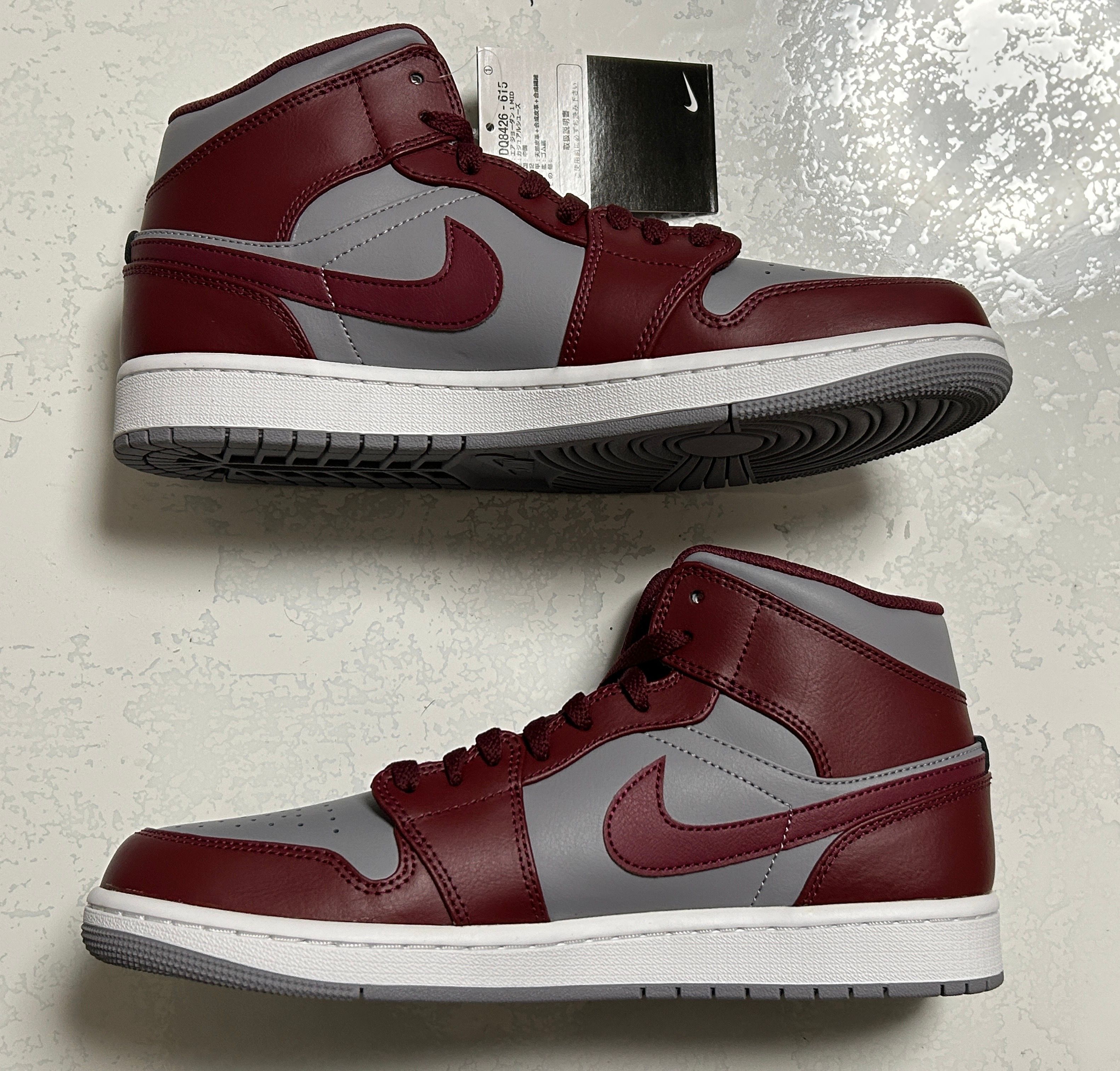Nike Air Jordan 1 Mid "Team Red"