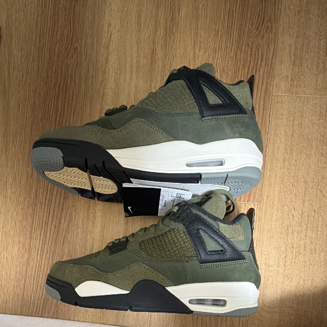 ナイキ エアジョーダン4 レトロ SE クラフト "オリーブ"
