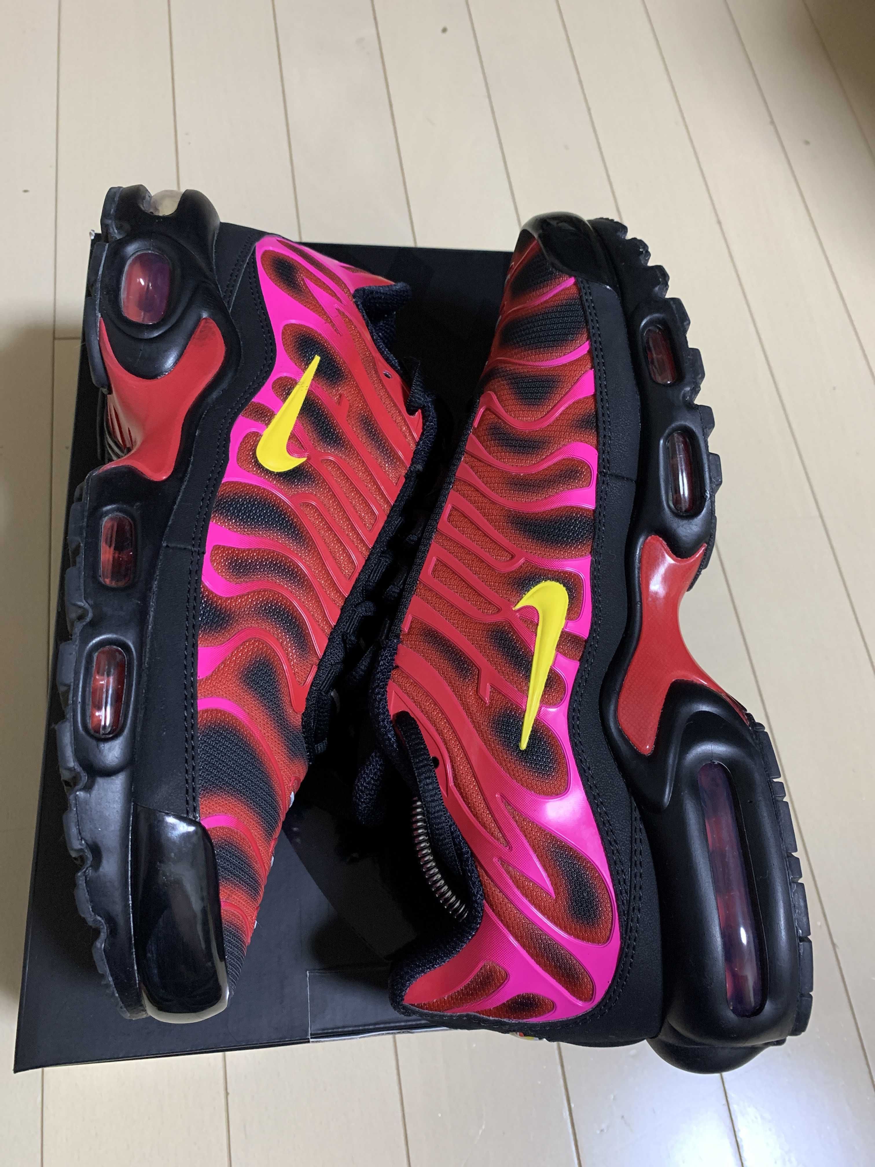 Supreme × Nike Air Max Plus "Hyper Grape"