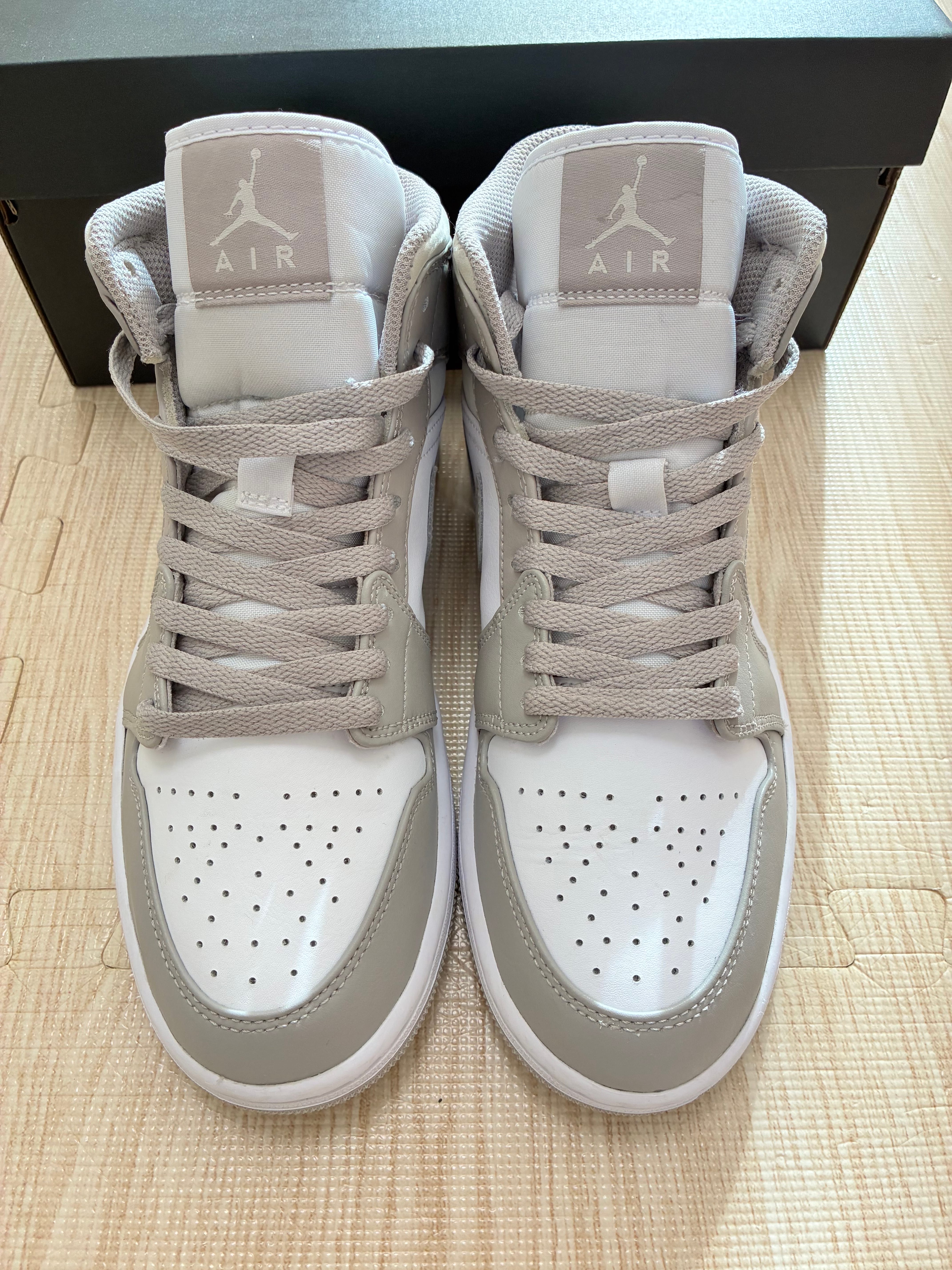 Nike Air Jordan 1 Mid "Linen"